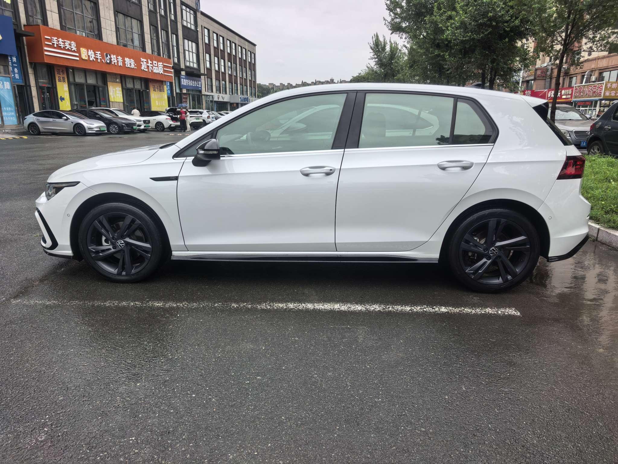 Volkswagen Golf Sportsvan 2021 thumb 2