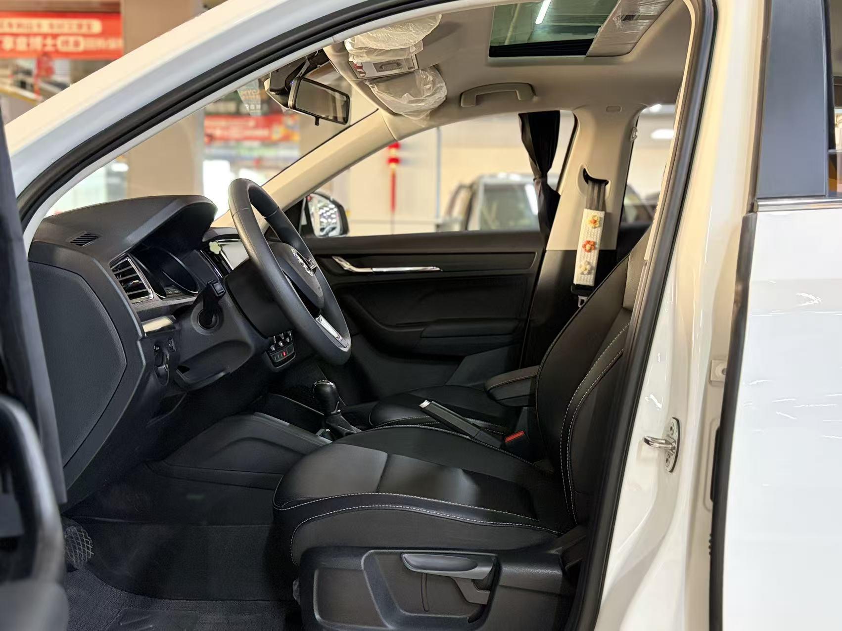 Skoda Kamiq 2023 thumb 9