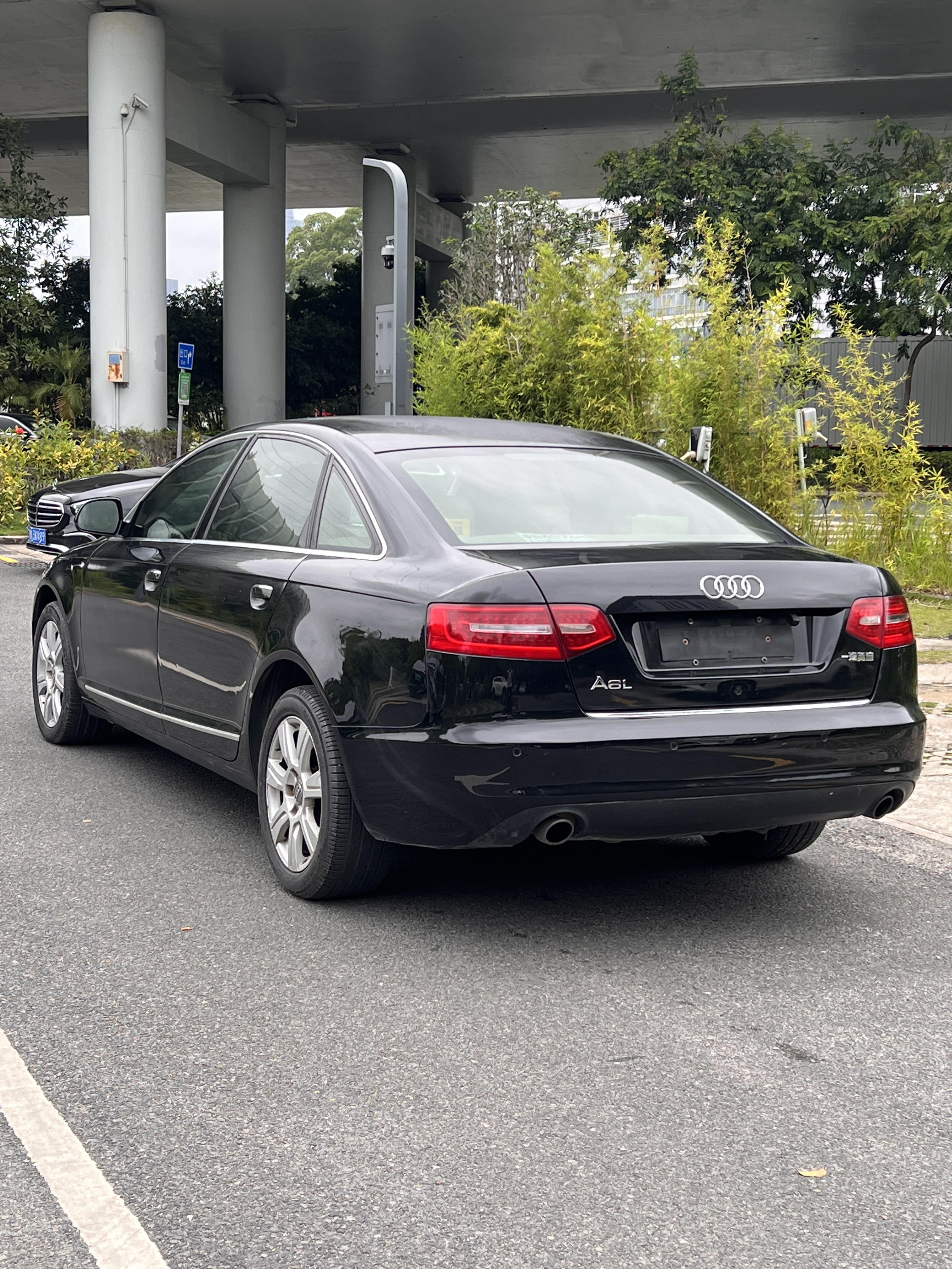 Audi A6 2009 thumb 2
