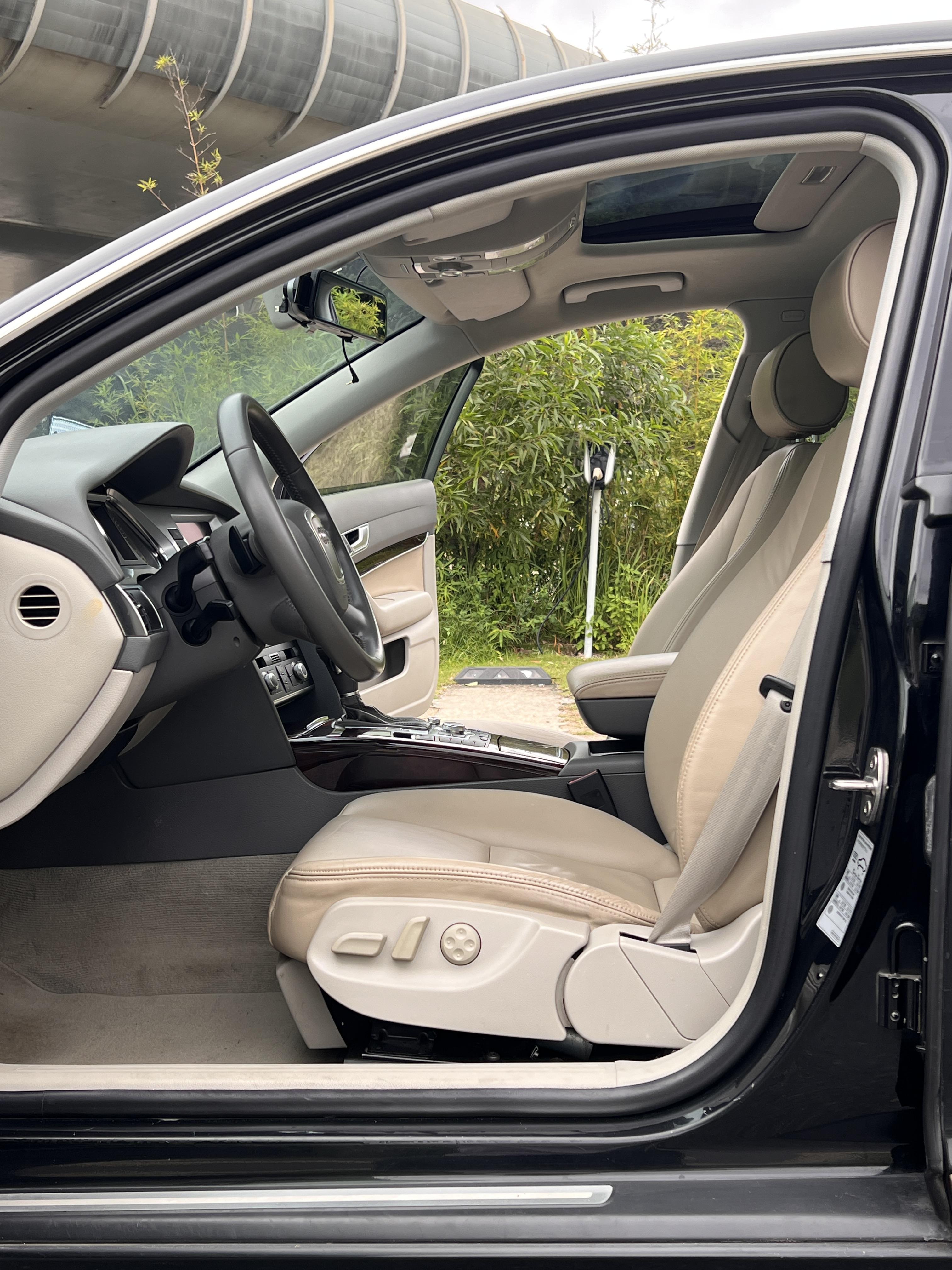 Audi A6 2009 thumb 8