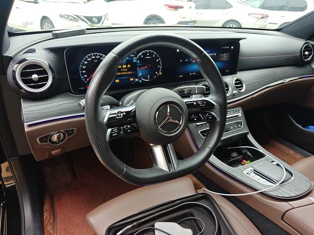 Mercedes-Benz E-Класс 2023 thumb 9