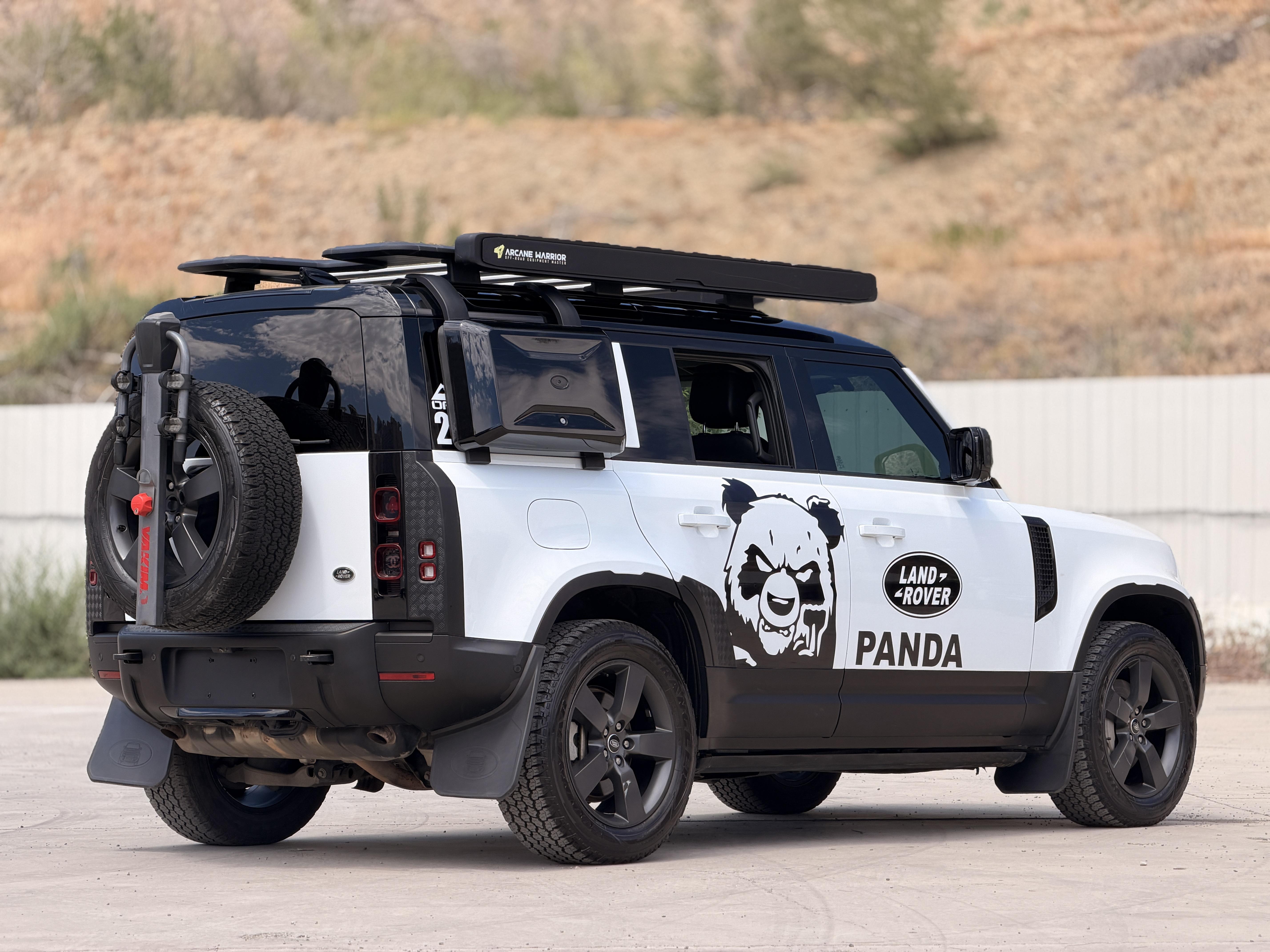 Land Rover Defender 2022 thumb 4