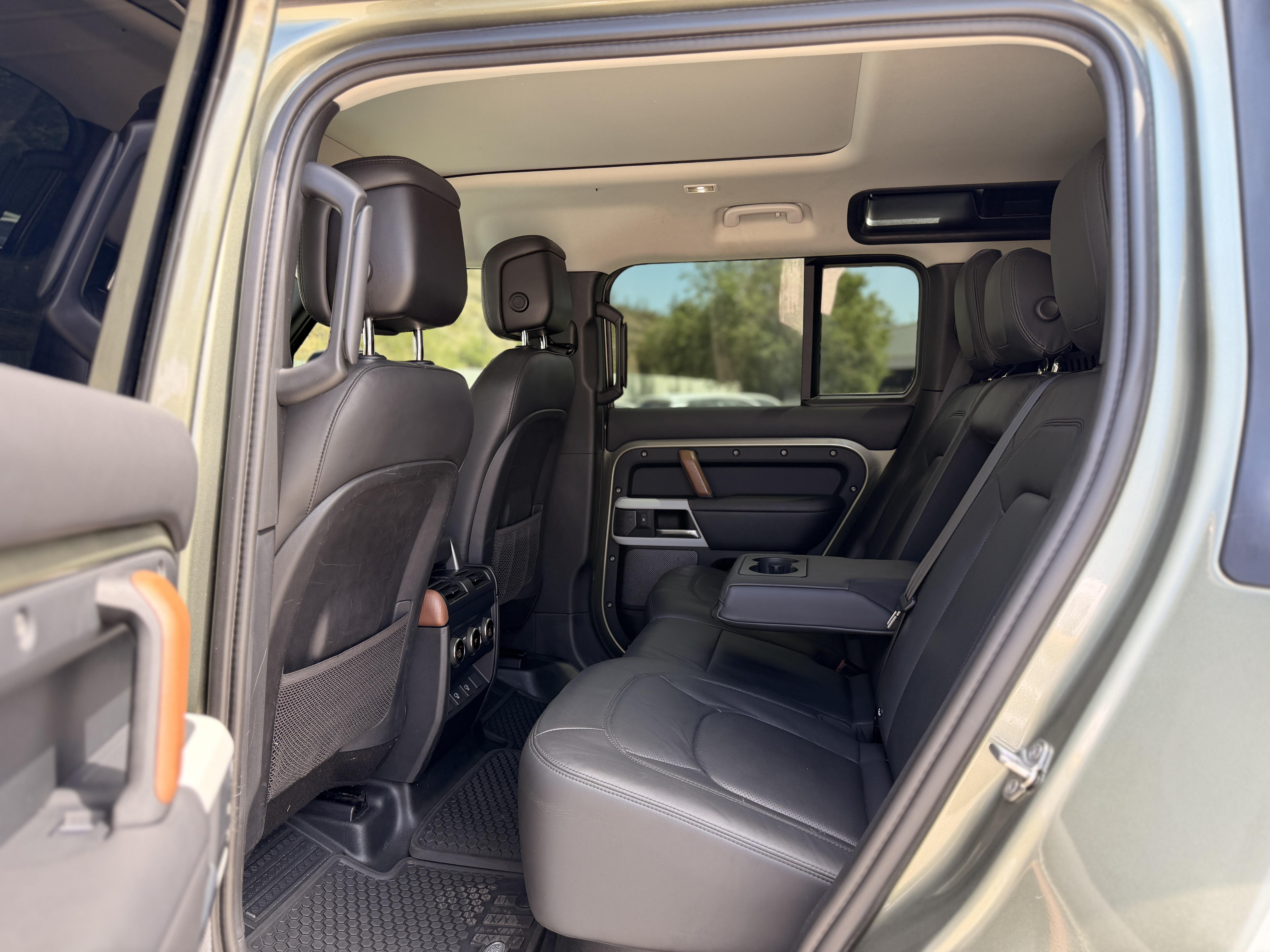 Land Rover Defender 2022 thumb 7
