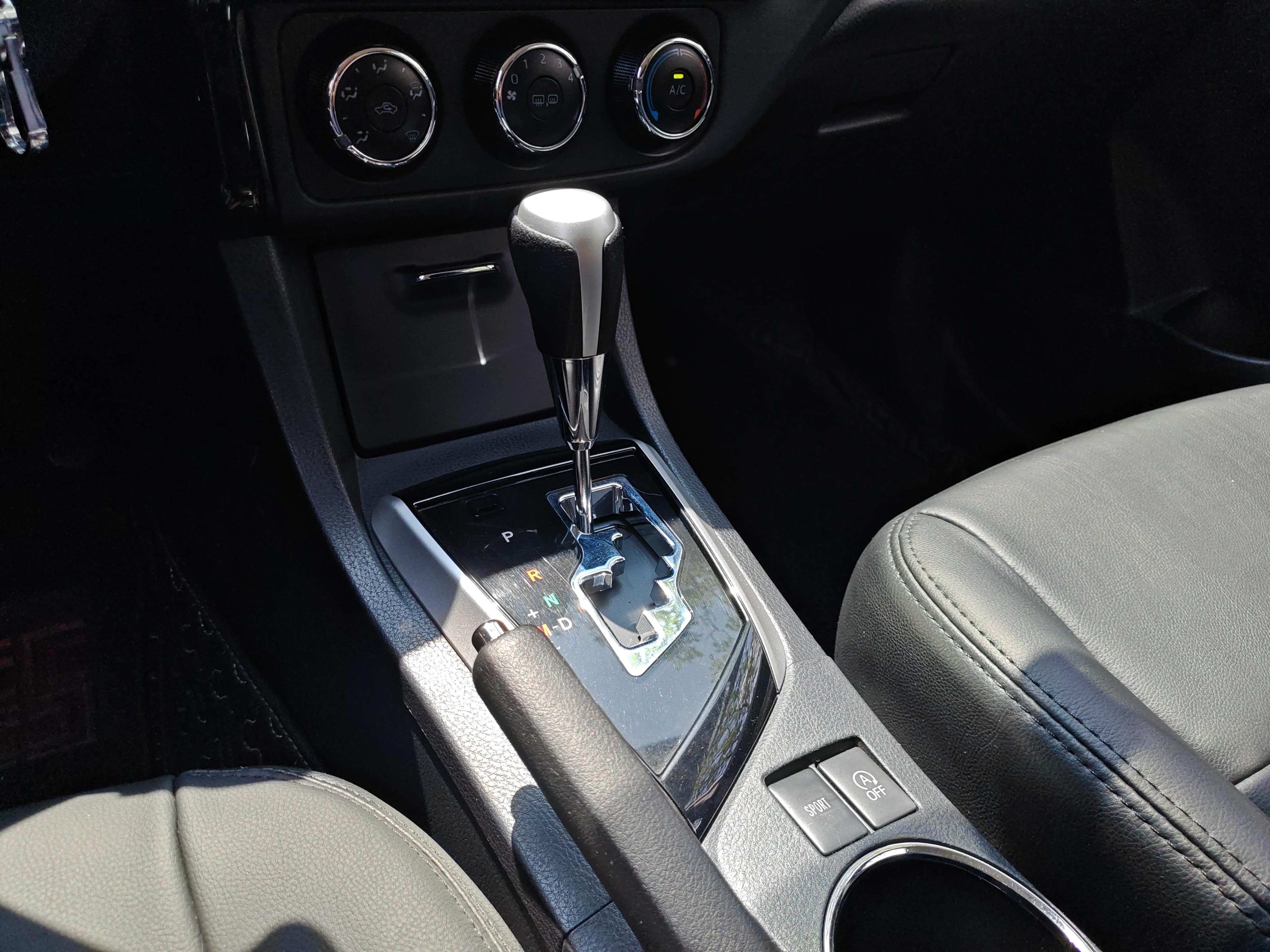 Toyota Corolla Rumion 2017 thumb 12