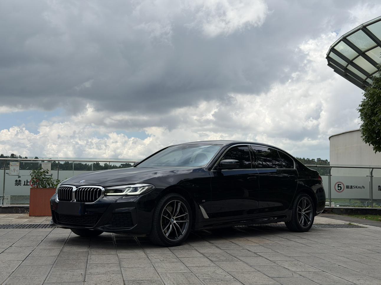 BMW 5 серии 2022 thumb 8