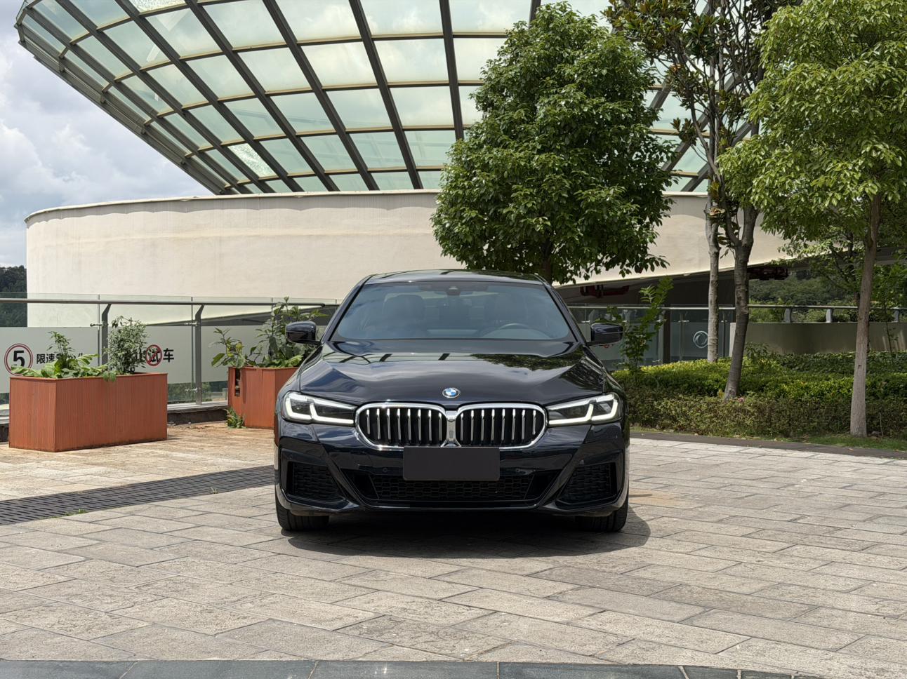 BMW 5 серии 2022 thumb 9