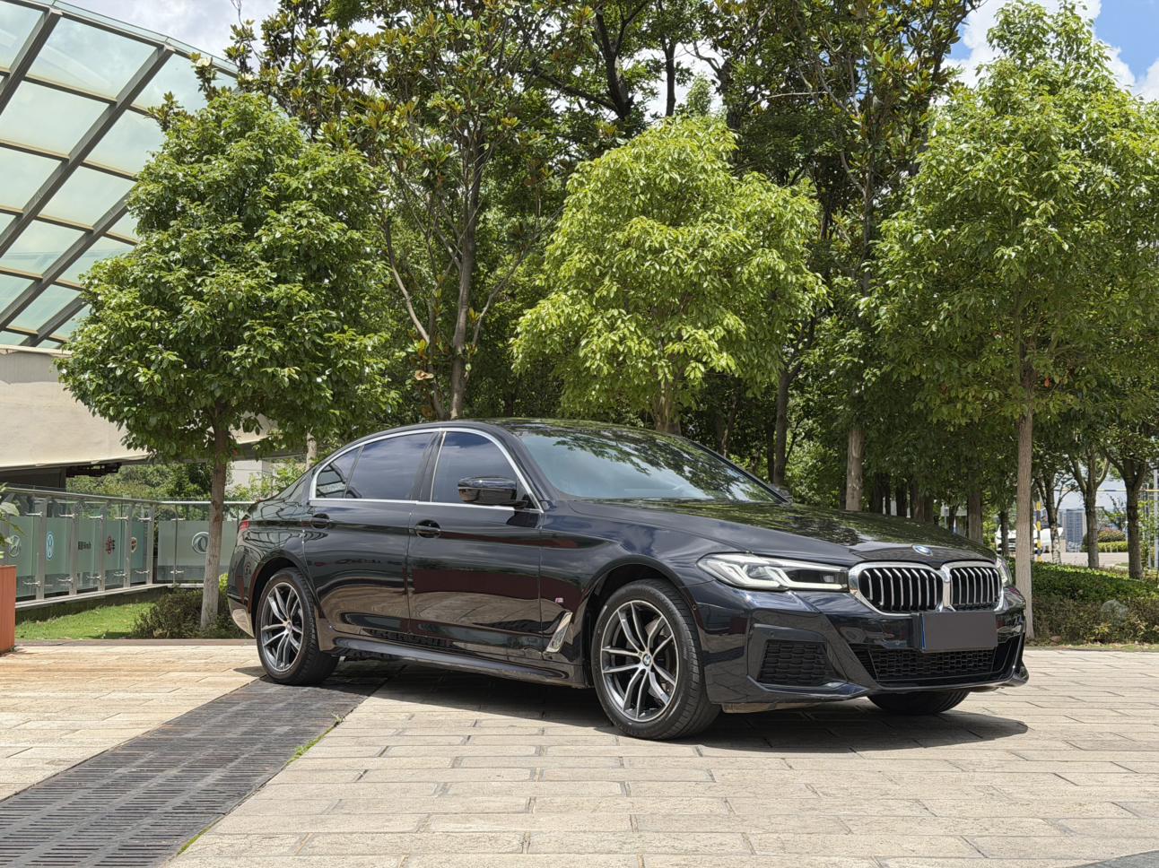 BMW 5 серии 2022 thumb 10