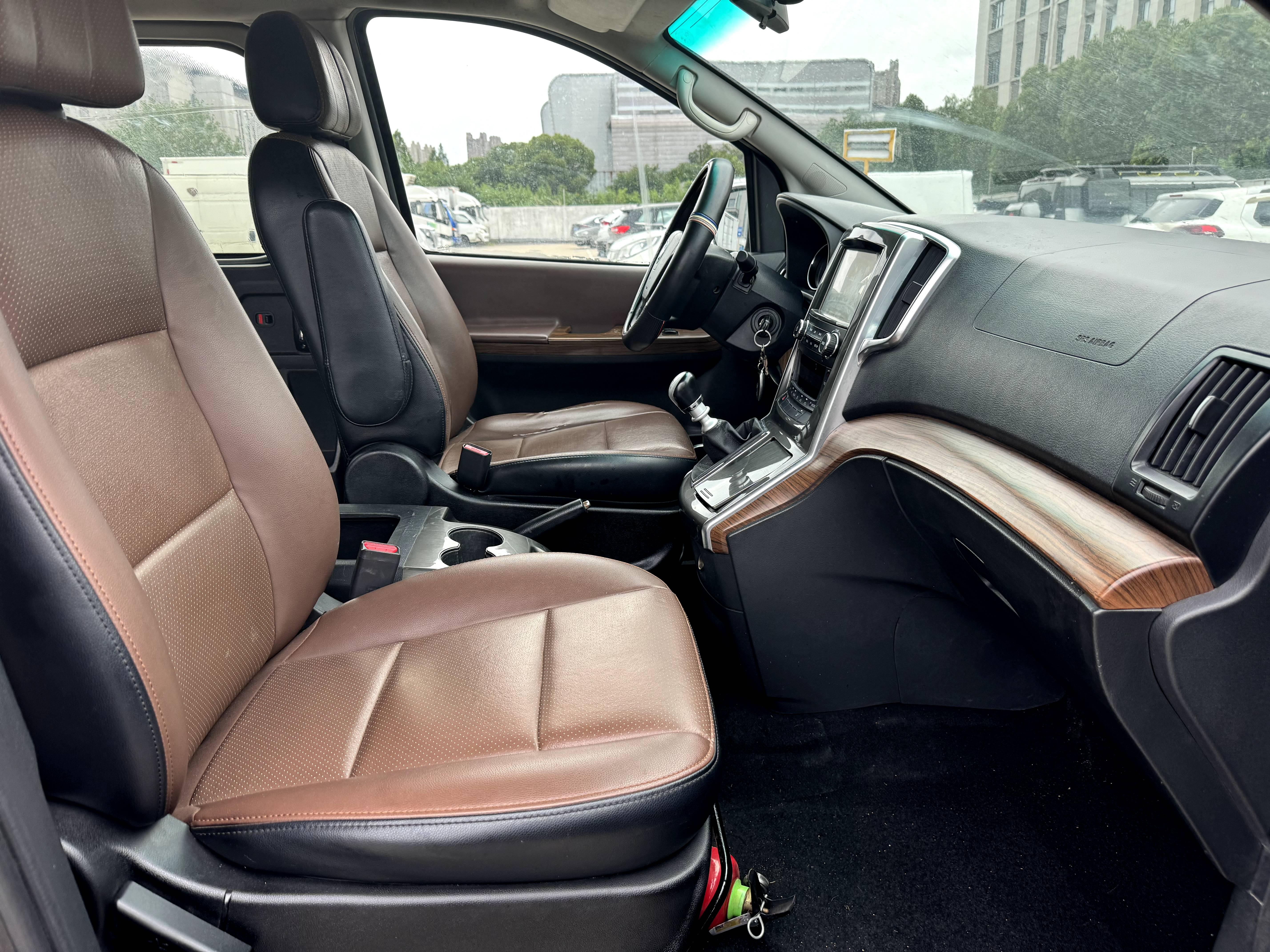 Dongfeng Fengxing M7 2016 thumb 8