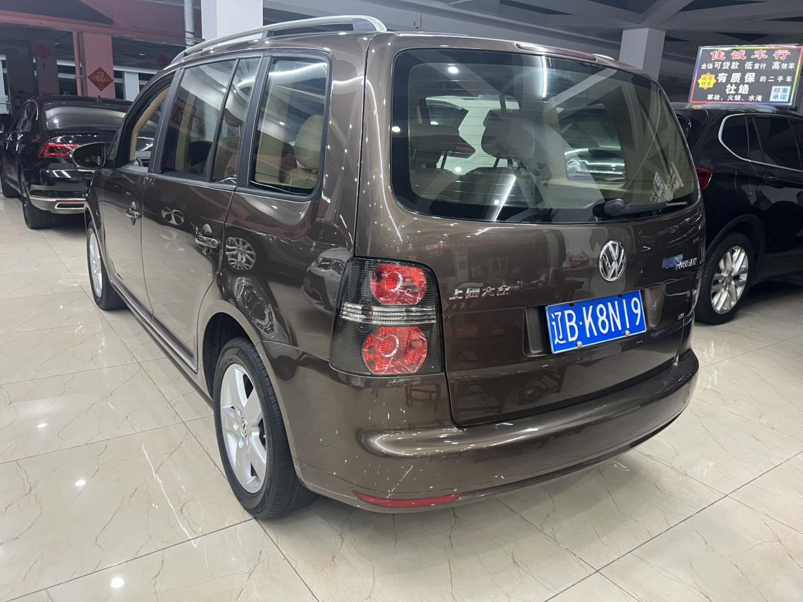 Volkswagen Touran 2011 thumb 12