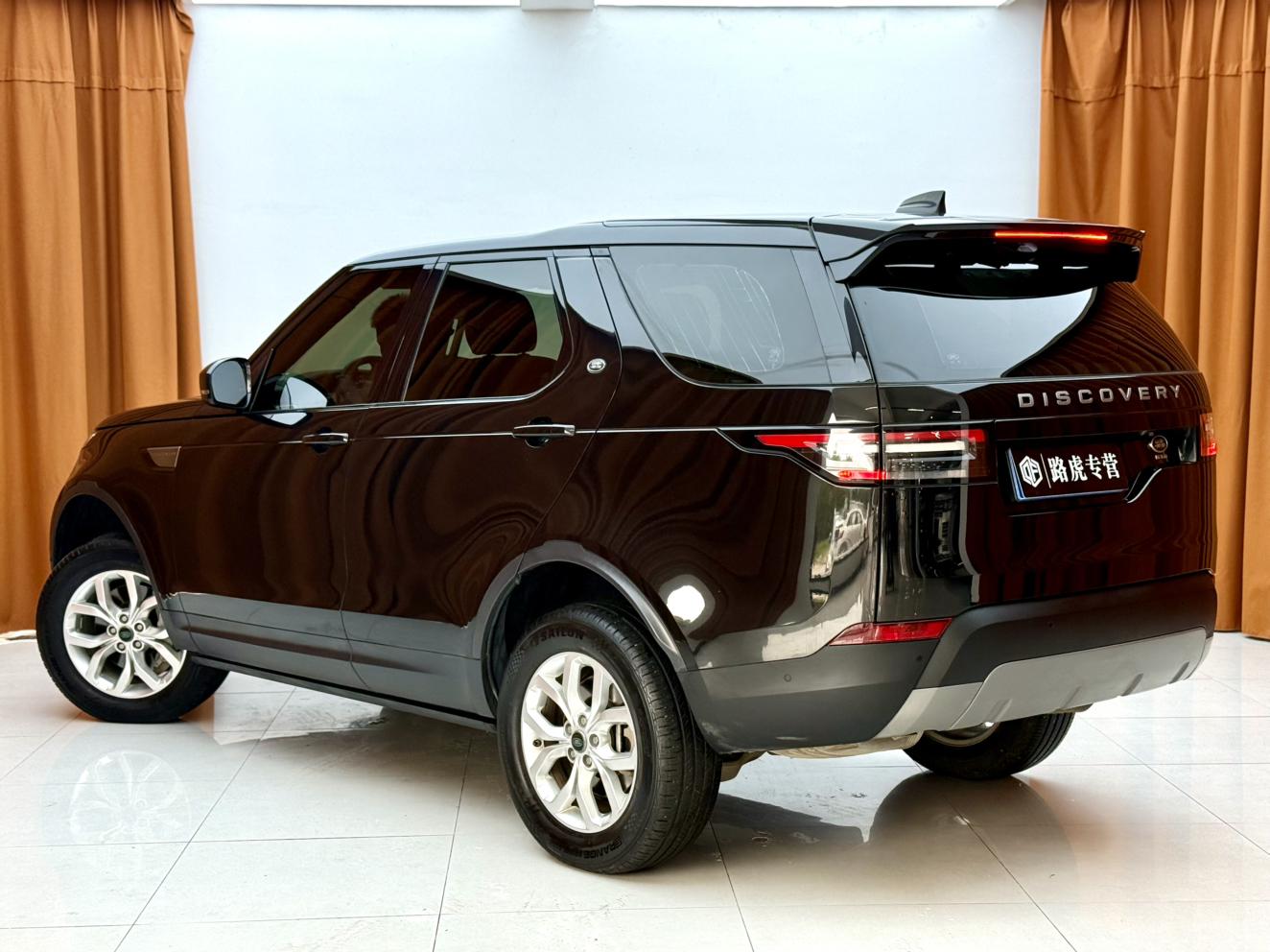 Land Rover Discovery 2020 thumb 11