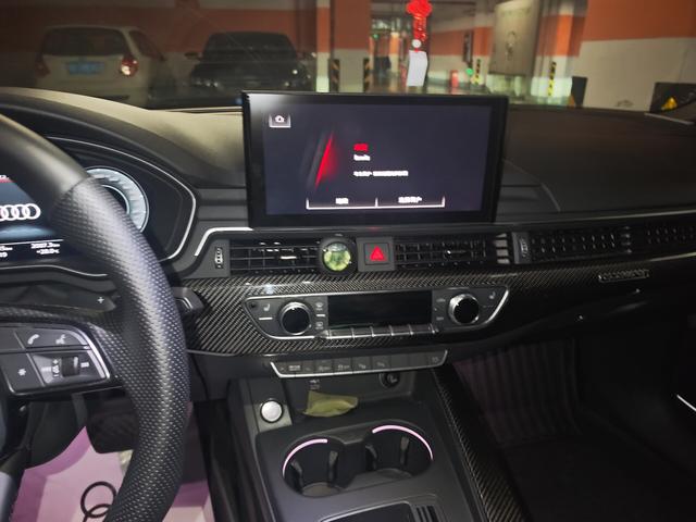 Audi A4 2020 thumb 10