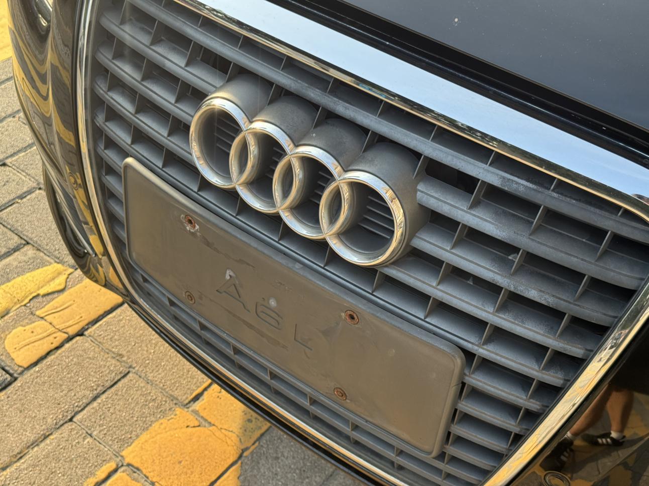 Audi A6 2010 thumb 10