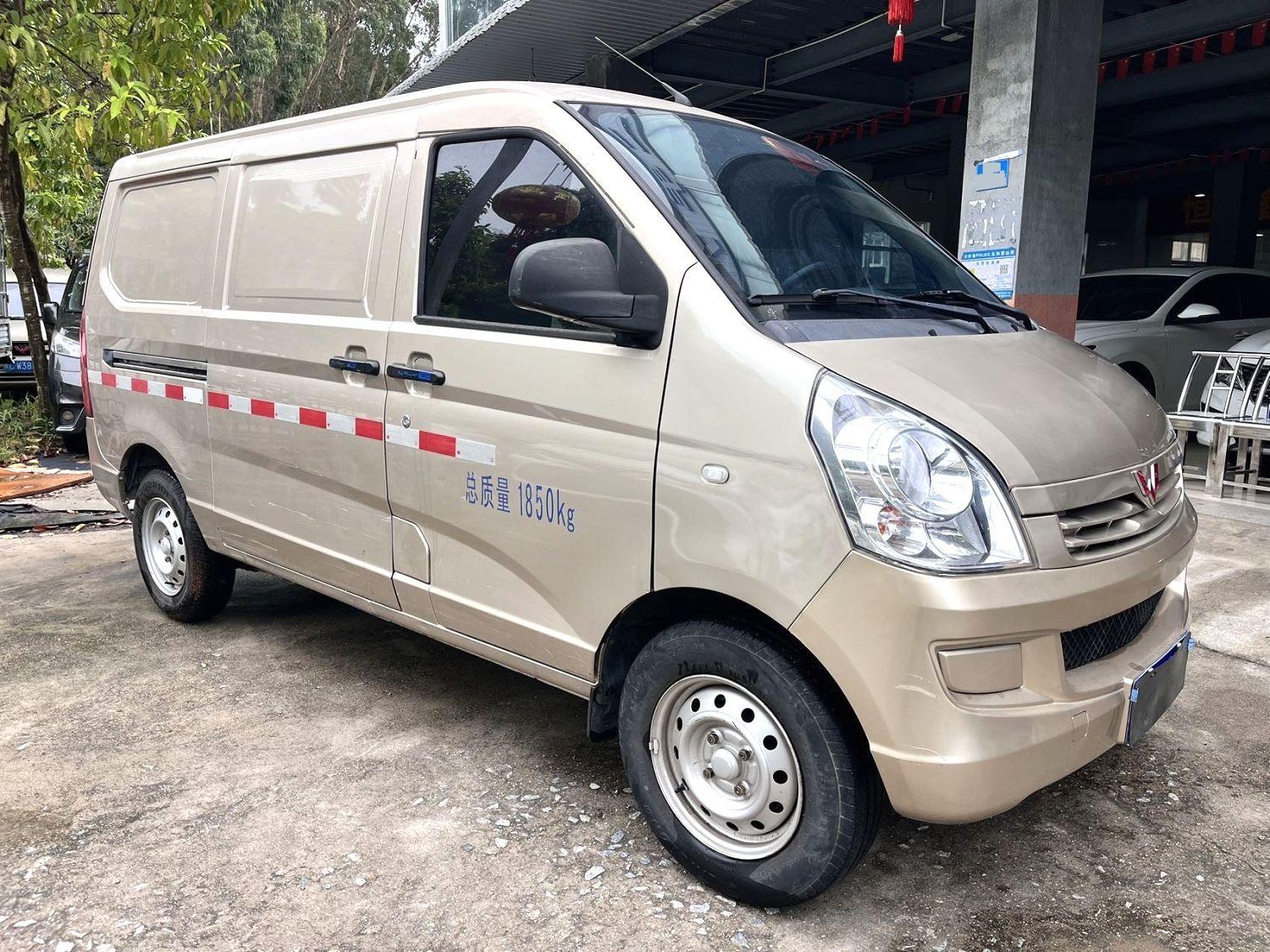 Wuling Rong Guang 2022 thumb 10