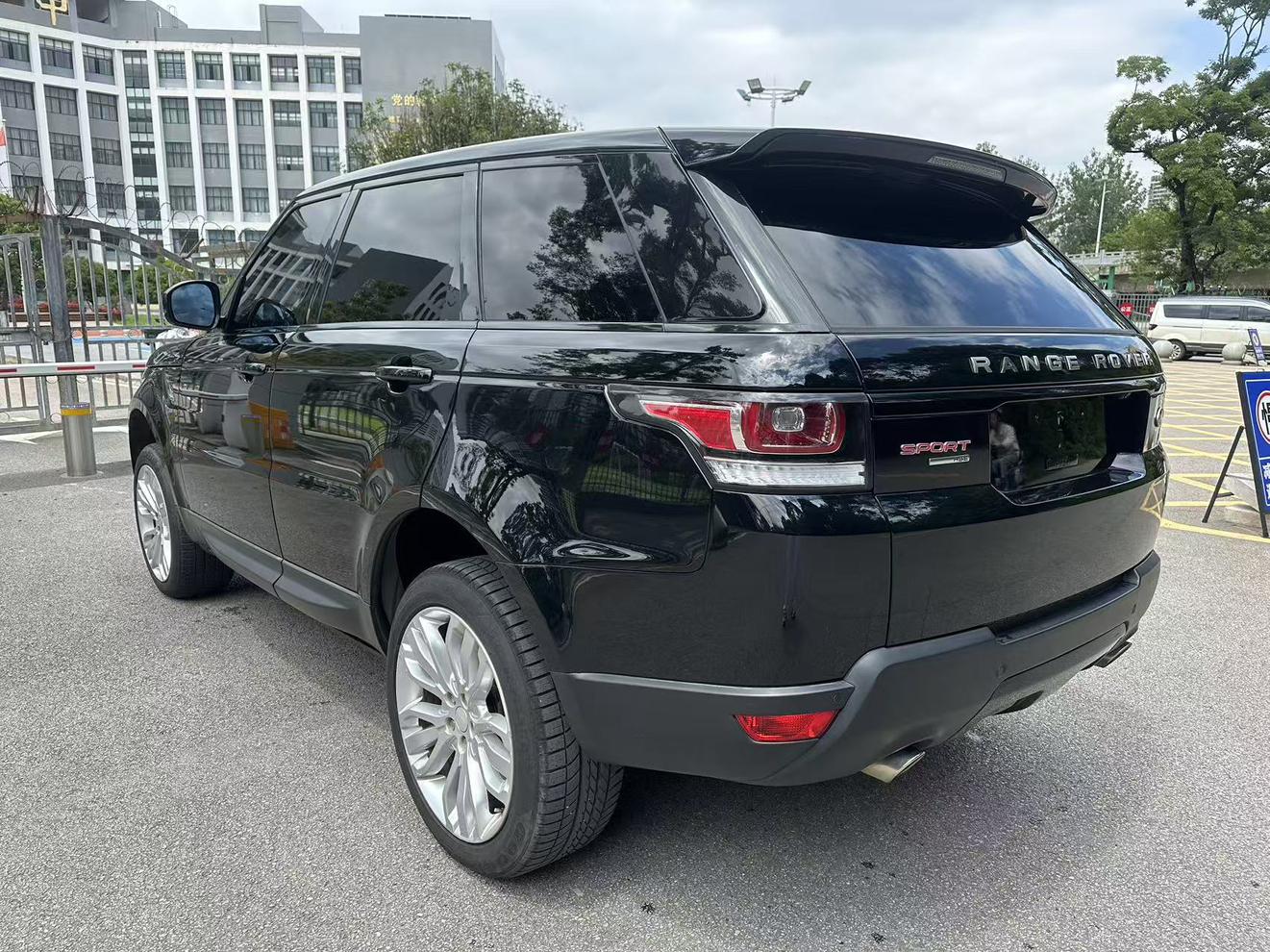 Land Rover Range Rover Sport 2014 thumb 3