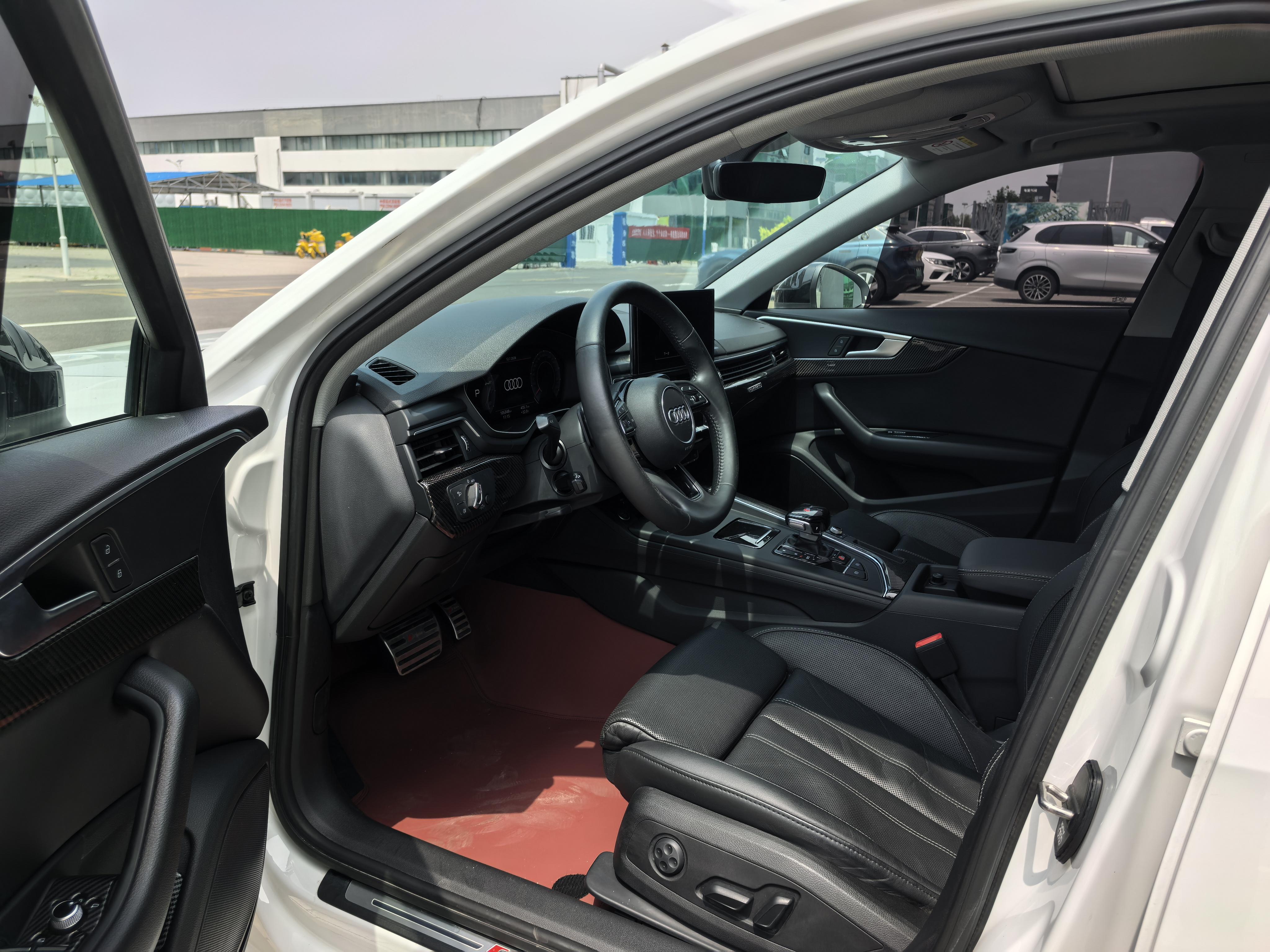 Audi A4 2020 thumb 6