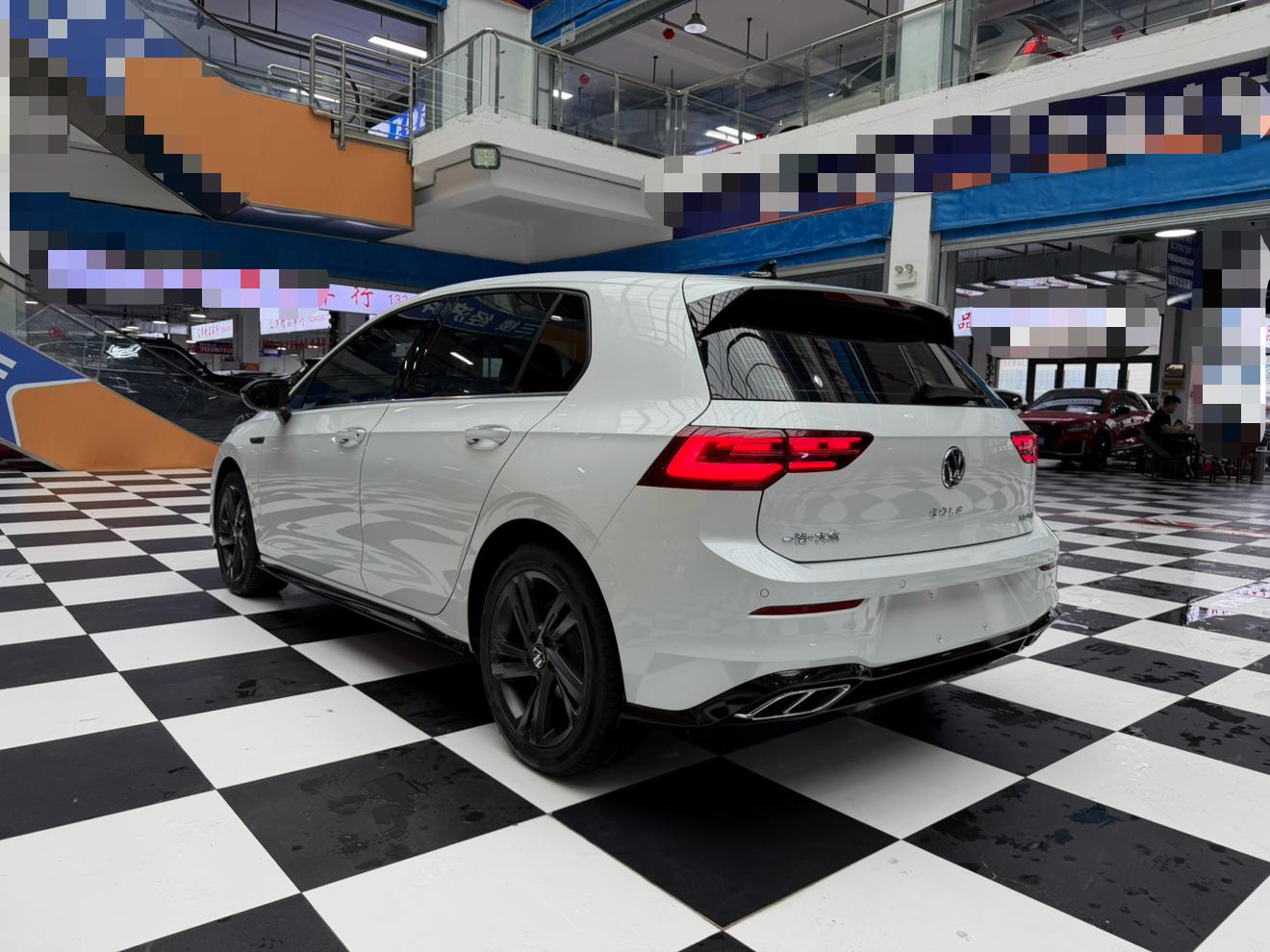 Volkswagen Golf Sportsvan 2023 thumb 3