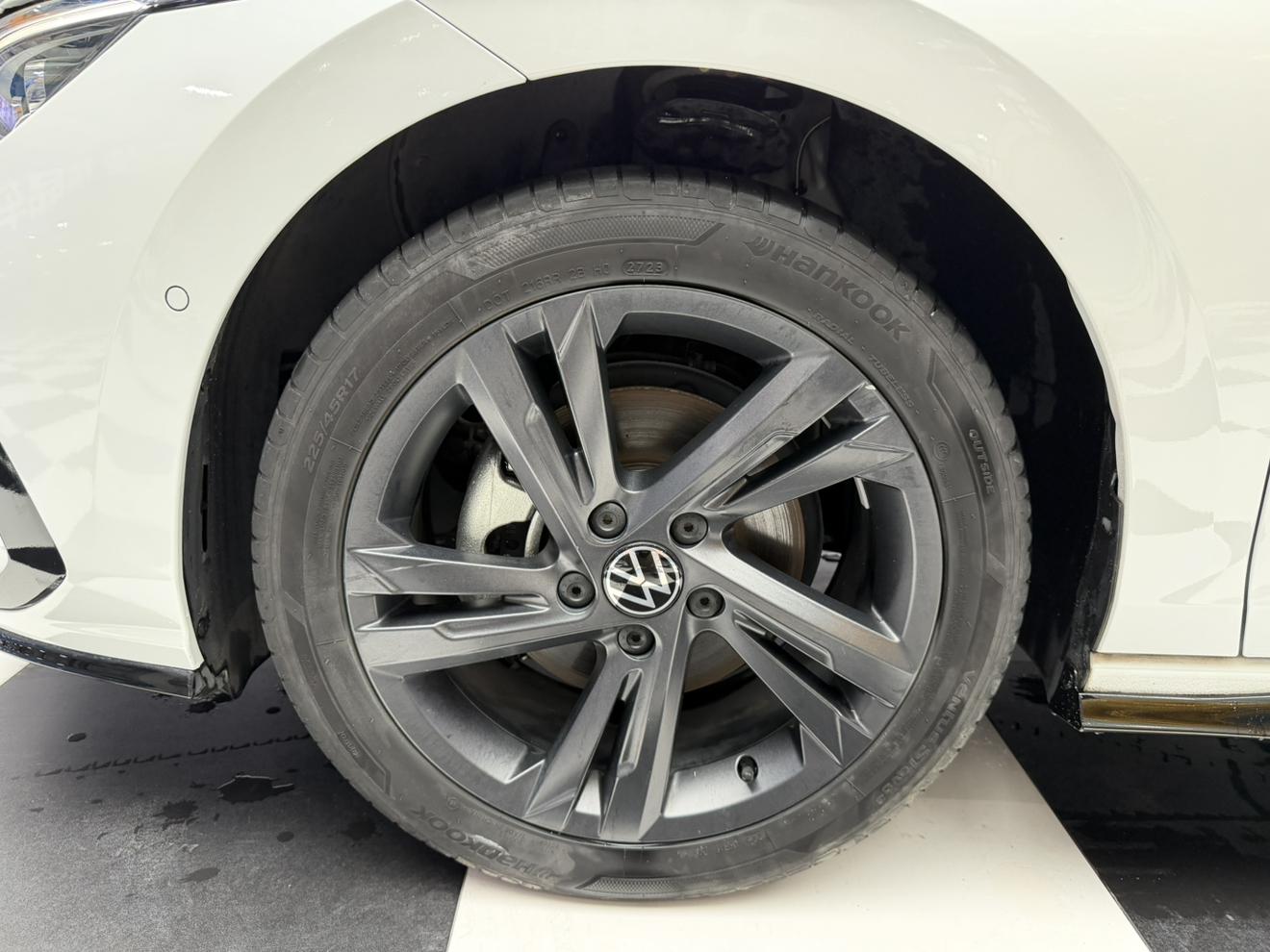 Volkswagen Golf Sportsvan 2023 thumb 6