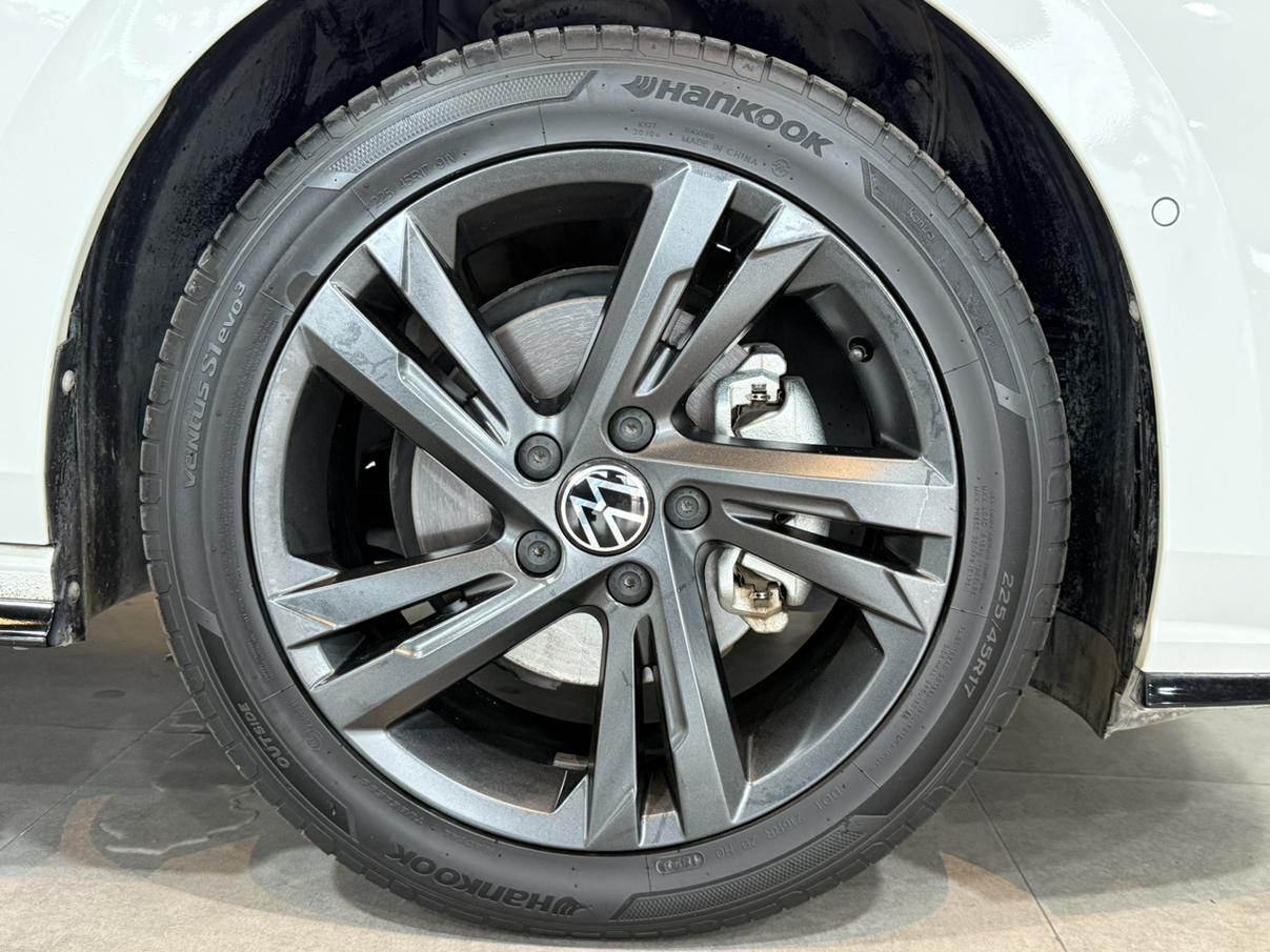 Volkswagen Golf Sportsvan 2023 thumb 7