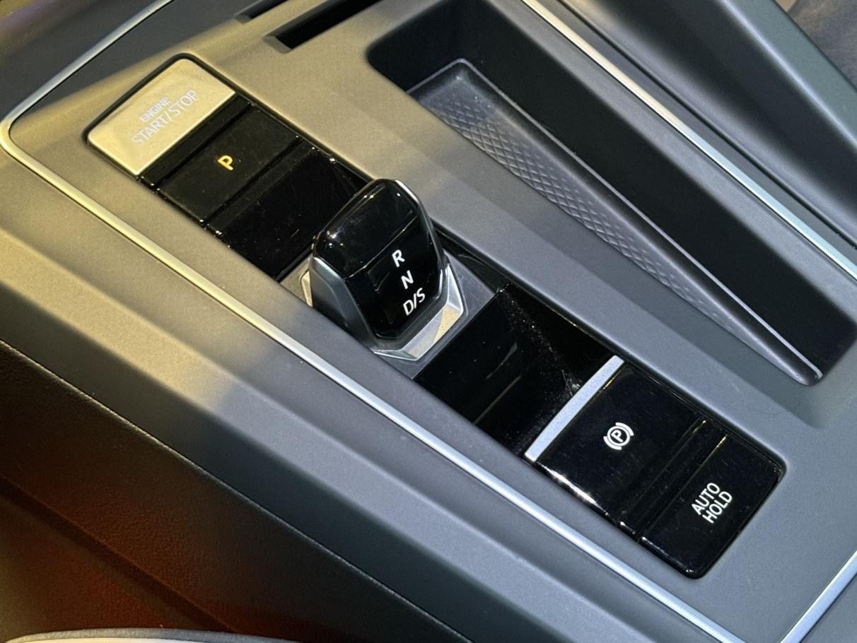 Volkswagen Golf Sportsvan 2023 thumb 10