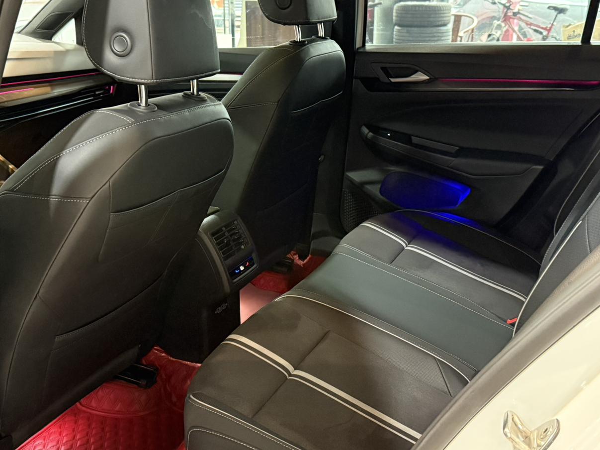 Volkswagen Golf Sportsvan 2023 thumb 12