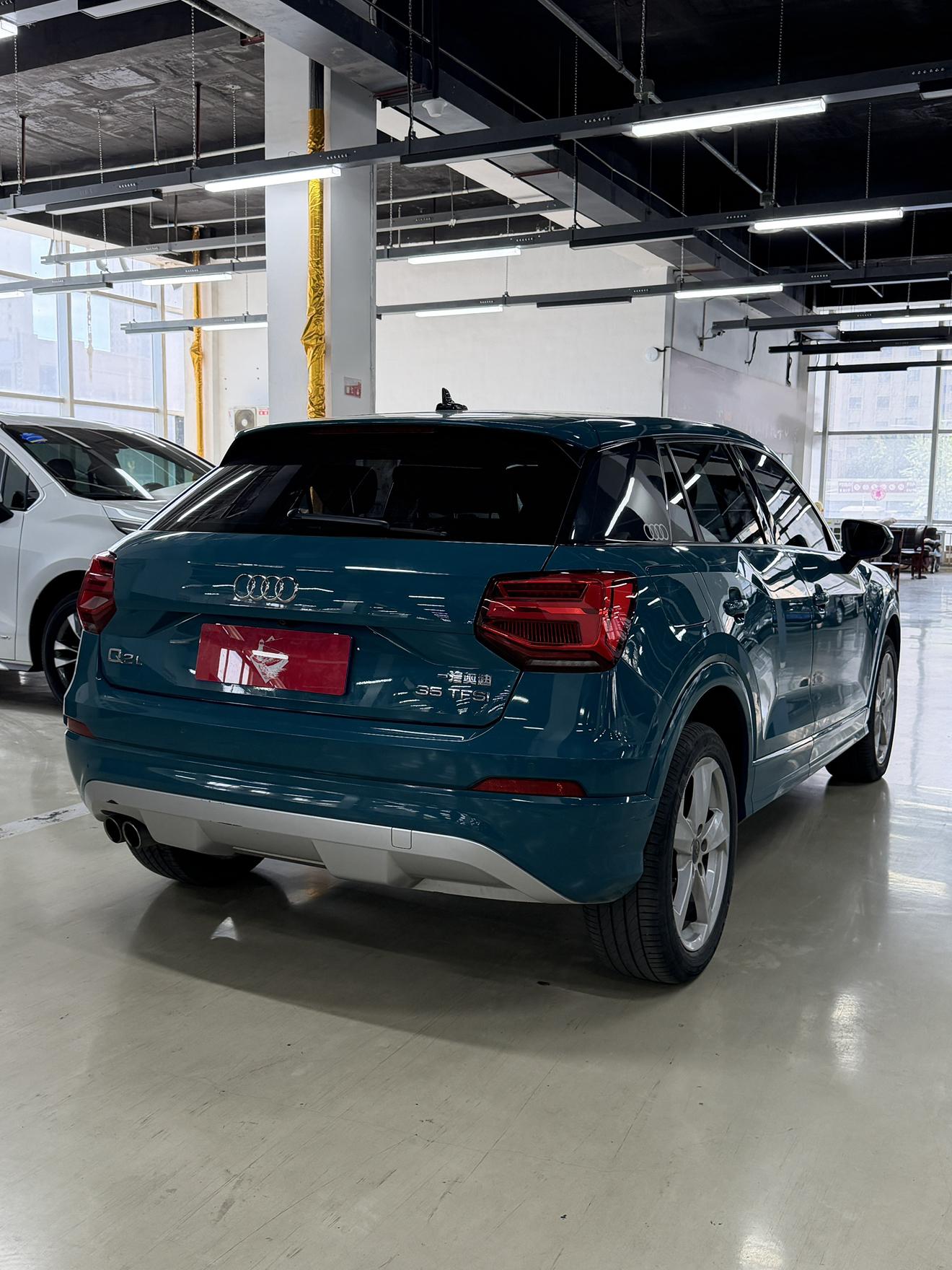 Audi Q2 2018 thumb 4