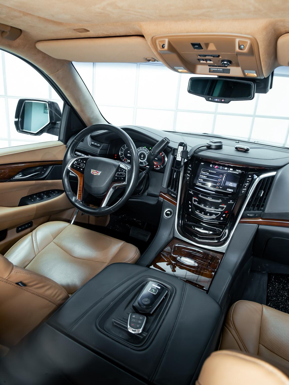 Cadillac Escalade 2016 thumb 10