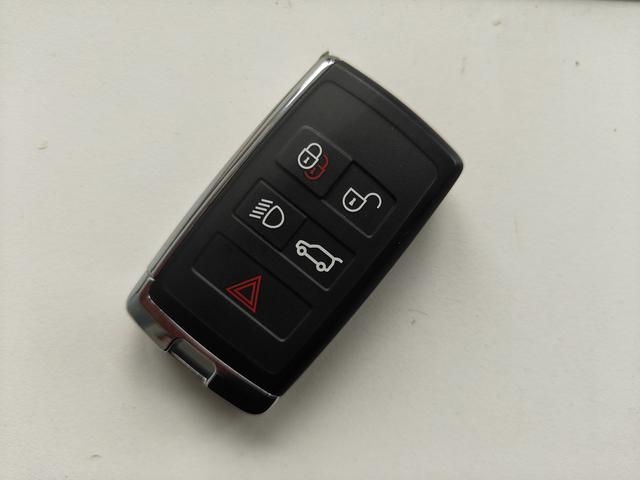 Land Rover Discovery Sport 2022 thumb 9