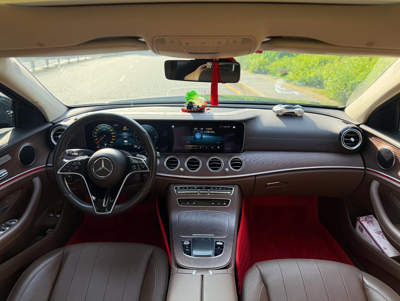 Mercedes-Benz E-Класс 2023 thumb 8