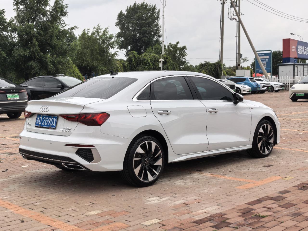 Audi A3 2022 thumb 4