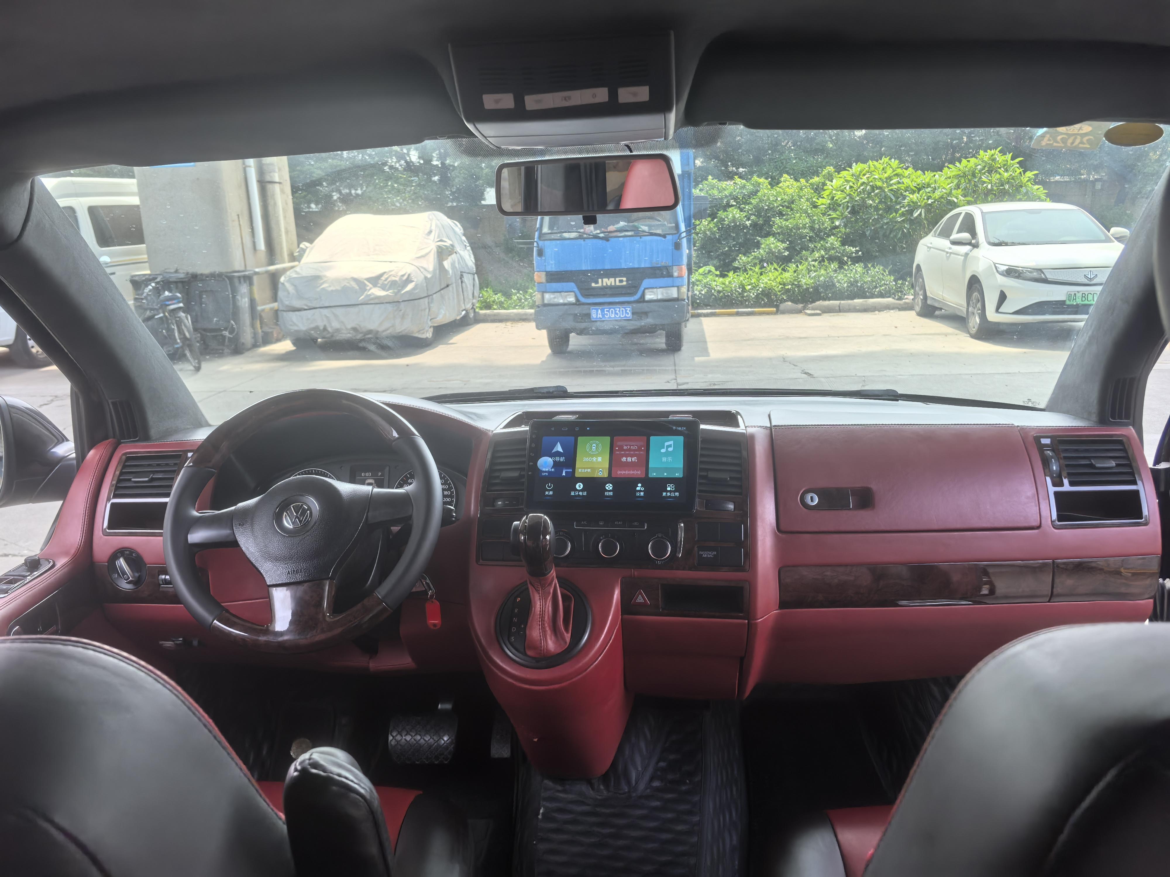 Volkswagen Caravelle 2016 thumb 4