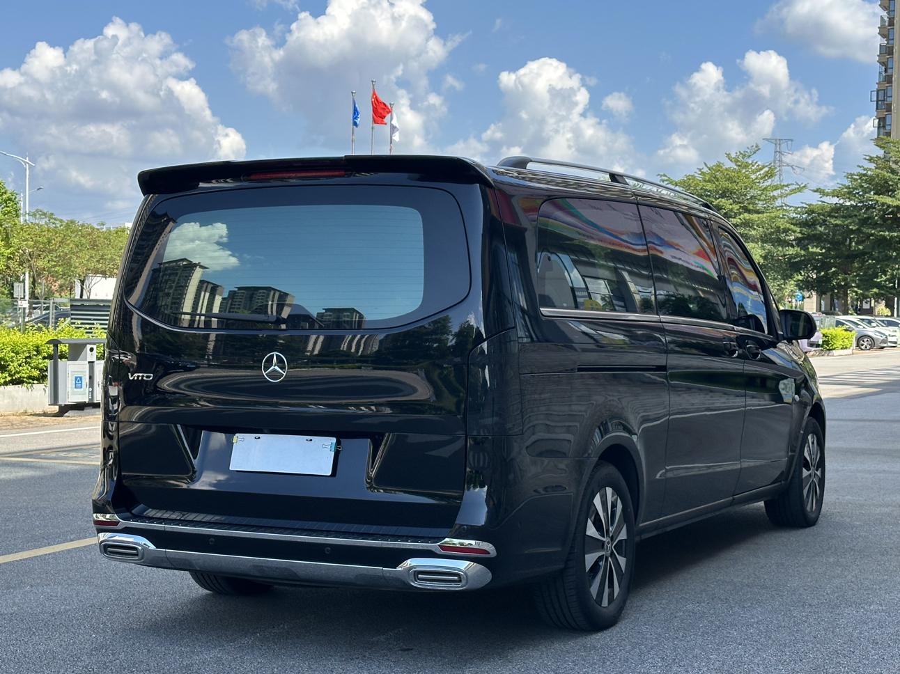 Mercedes-Benz Wei Ting 2023 thumb 4