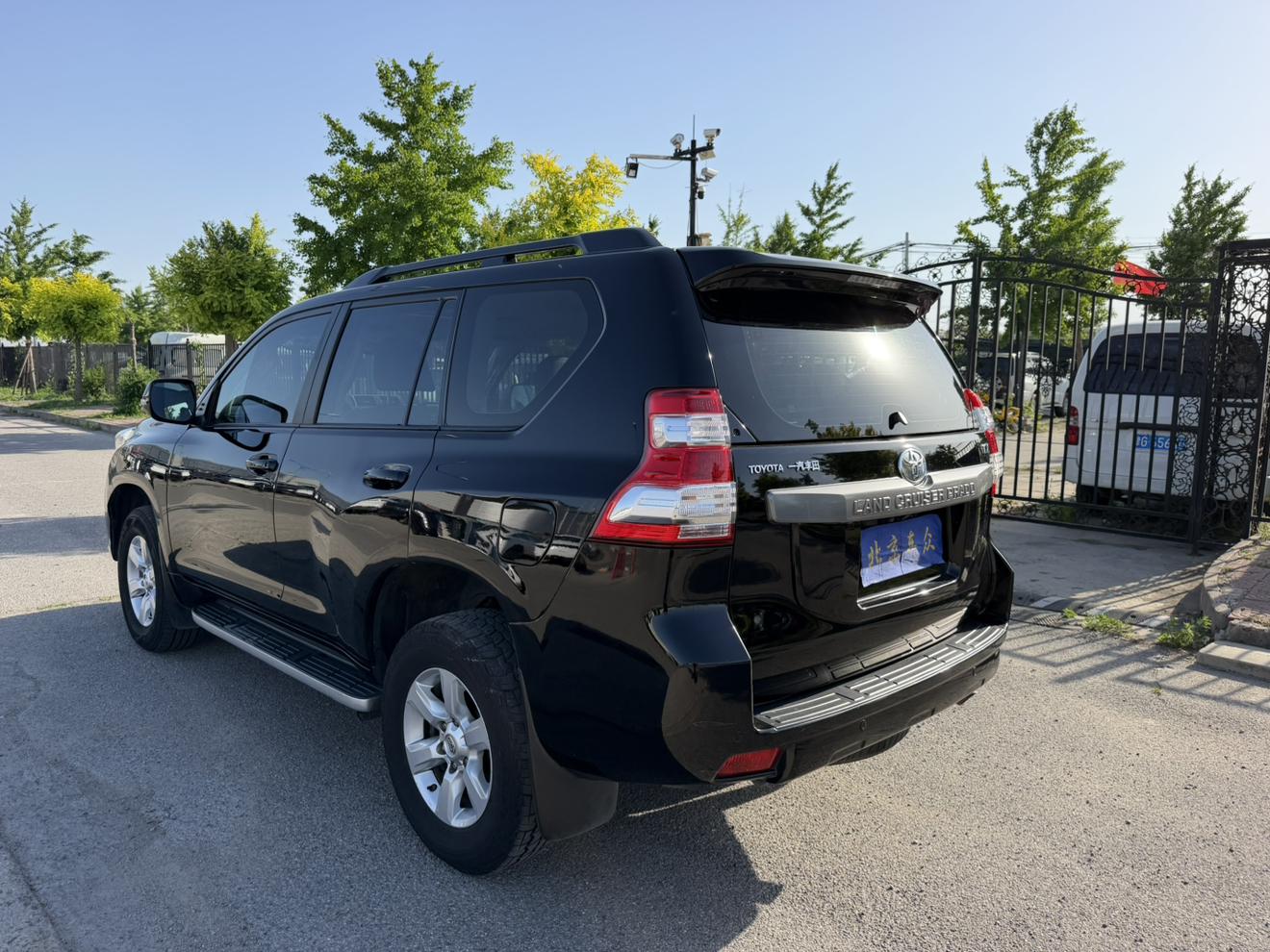 Toyota Land Cruiser Prado 2014 thumb 3