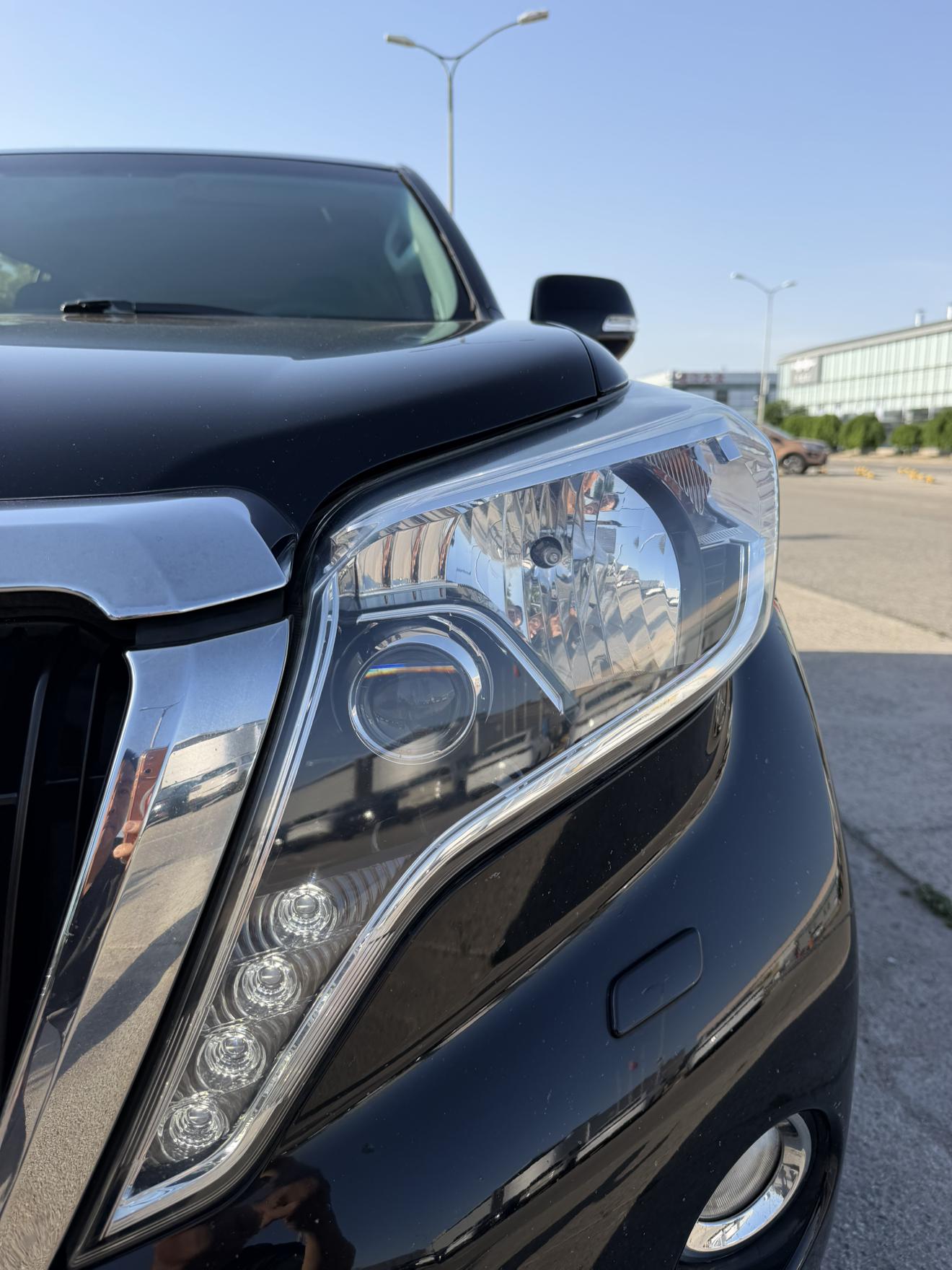 Toyota Land Cruiser Prado 2014 thumb 8
