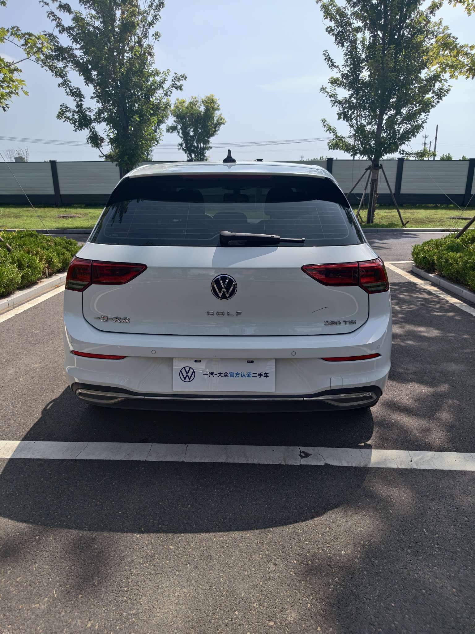 Volkswagen Golf Sportsvan 2024 thumb 3