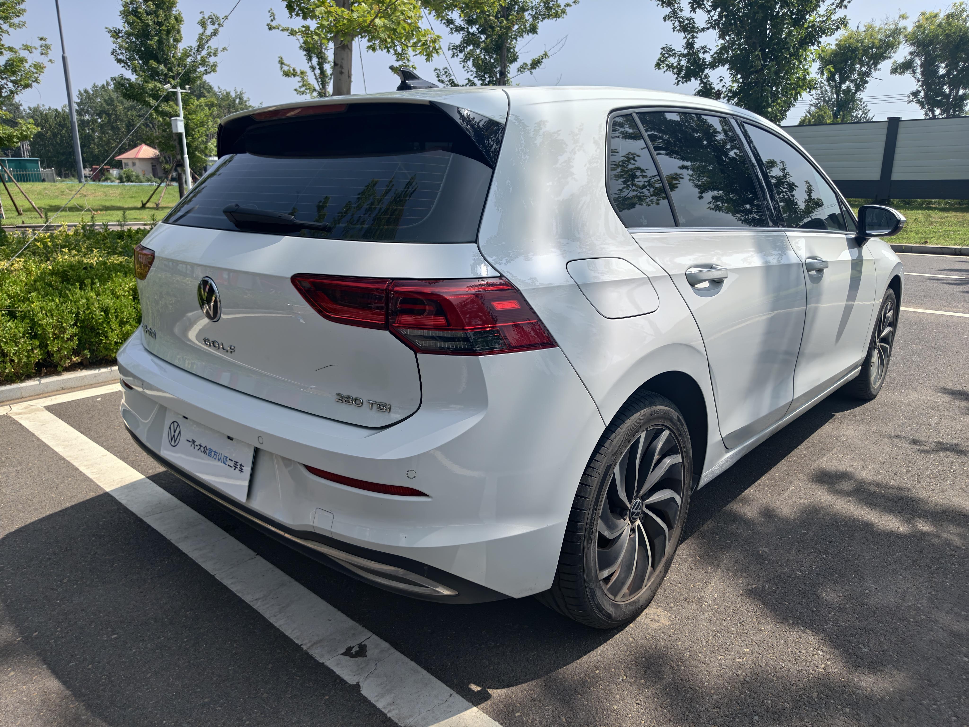 Volkswagen Golf Sportsvan 2024 thumb 4