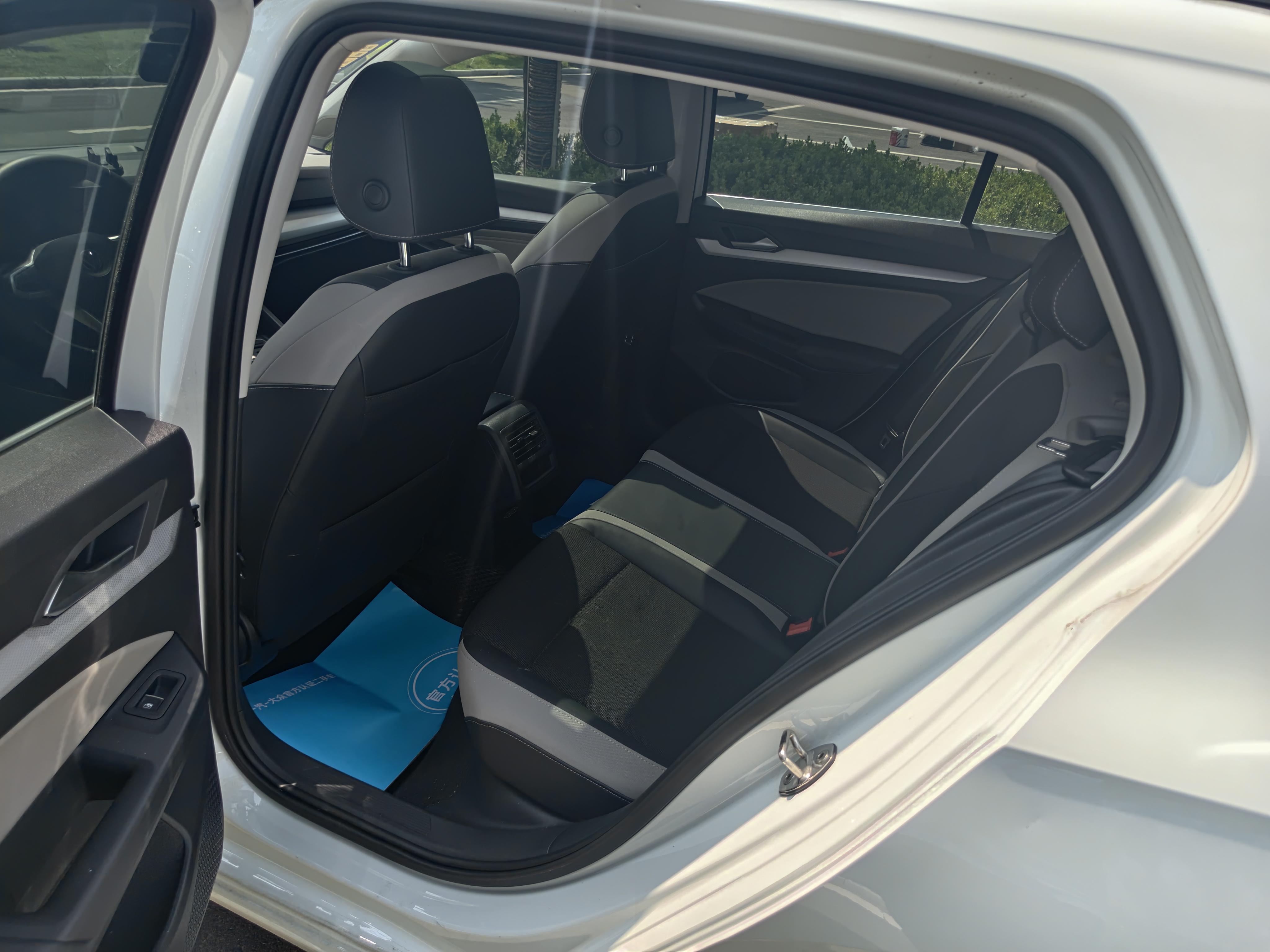 Volkswagen Golf Sportsvan 2024 thumb 9