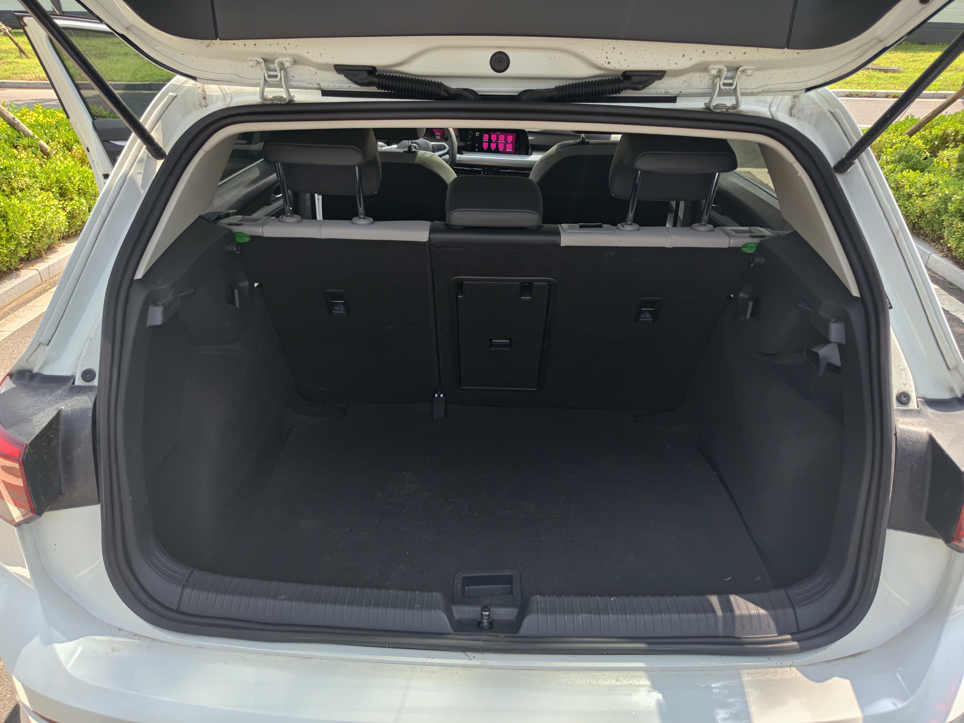 Volkswagen Golf Sportsvan 2024 thumb 10