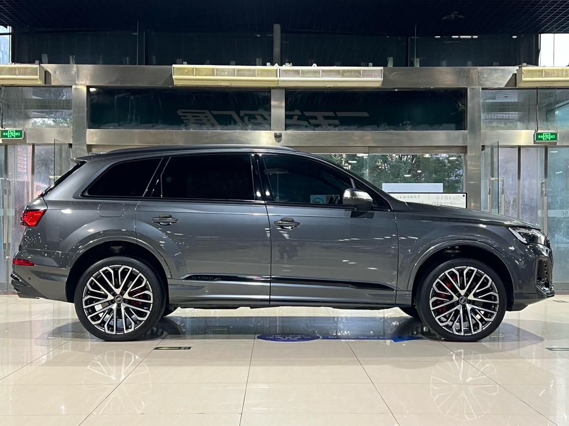 Audi SQ7 2024 thumb 5