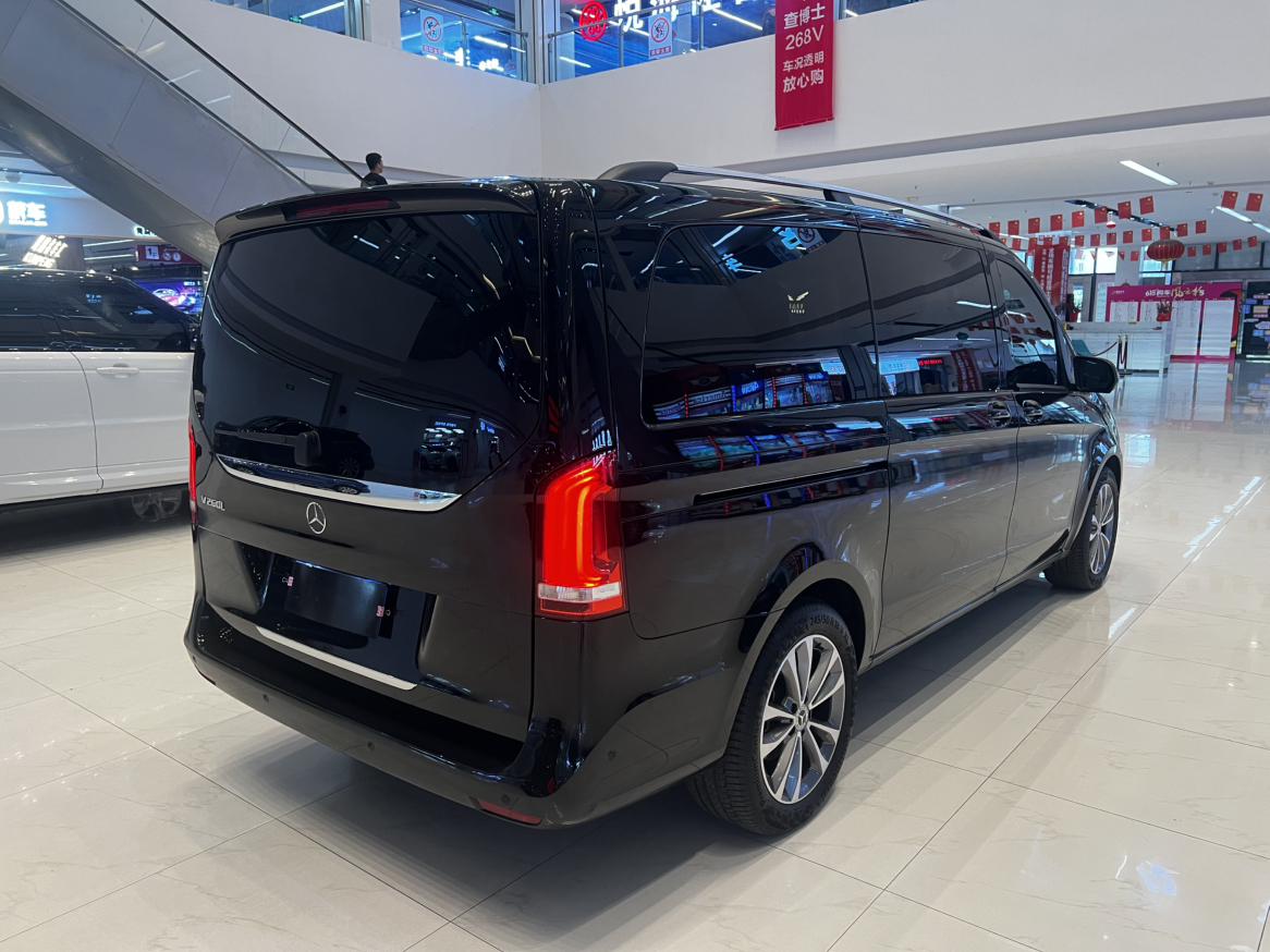 Mercedes-Benz V-Класс 2022 thumb 4