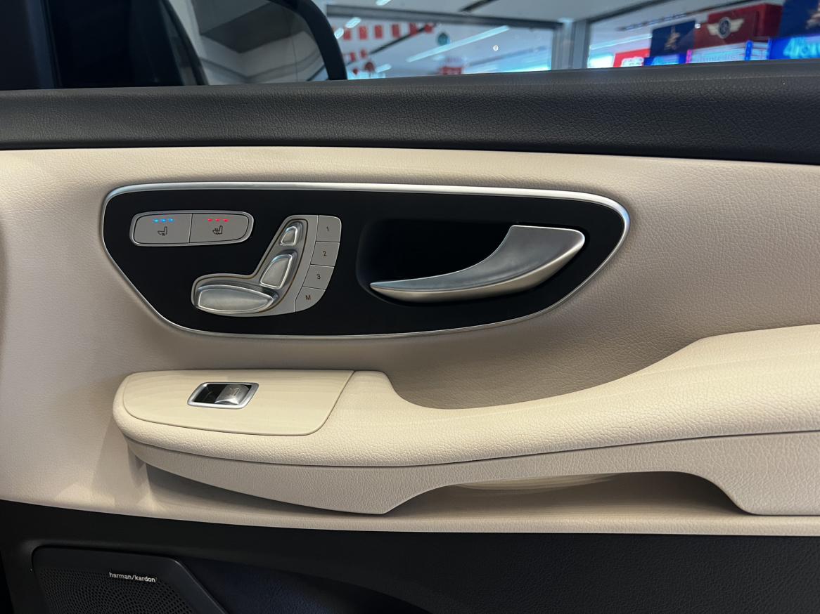 Mercedes-Benz V-Класс 2022 thumb 11