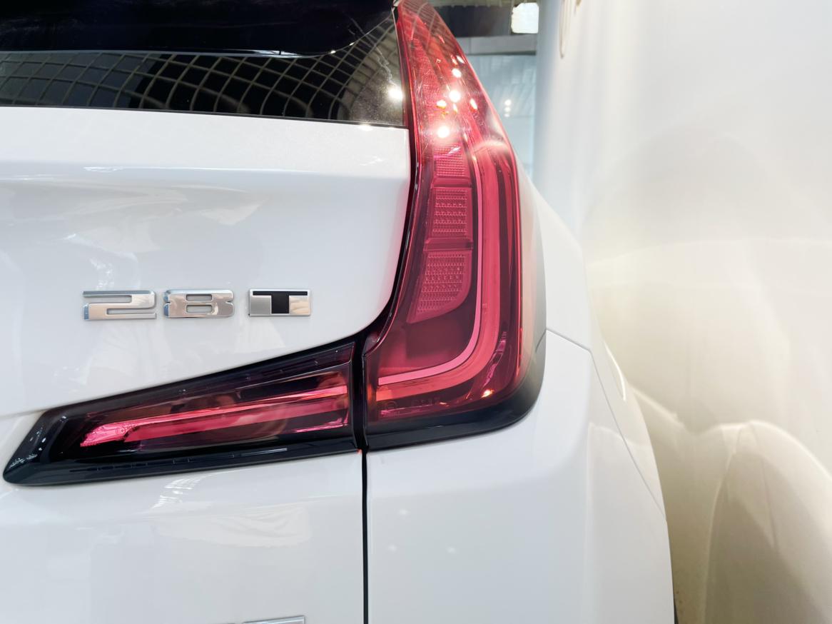 Cadillac XT4 2020 thumb 9