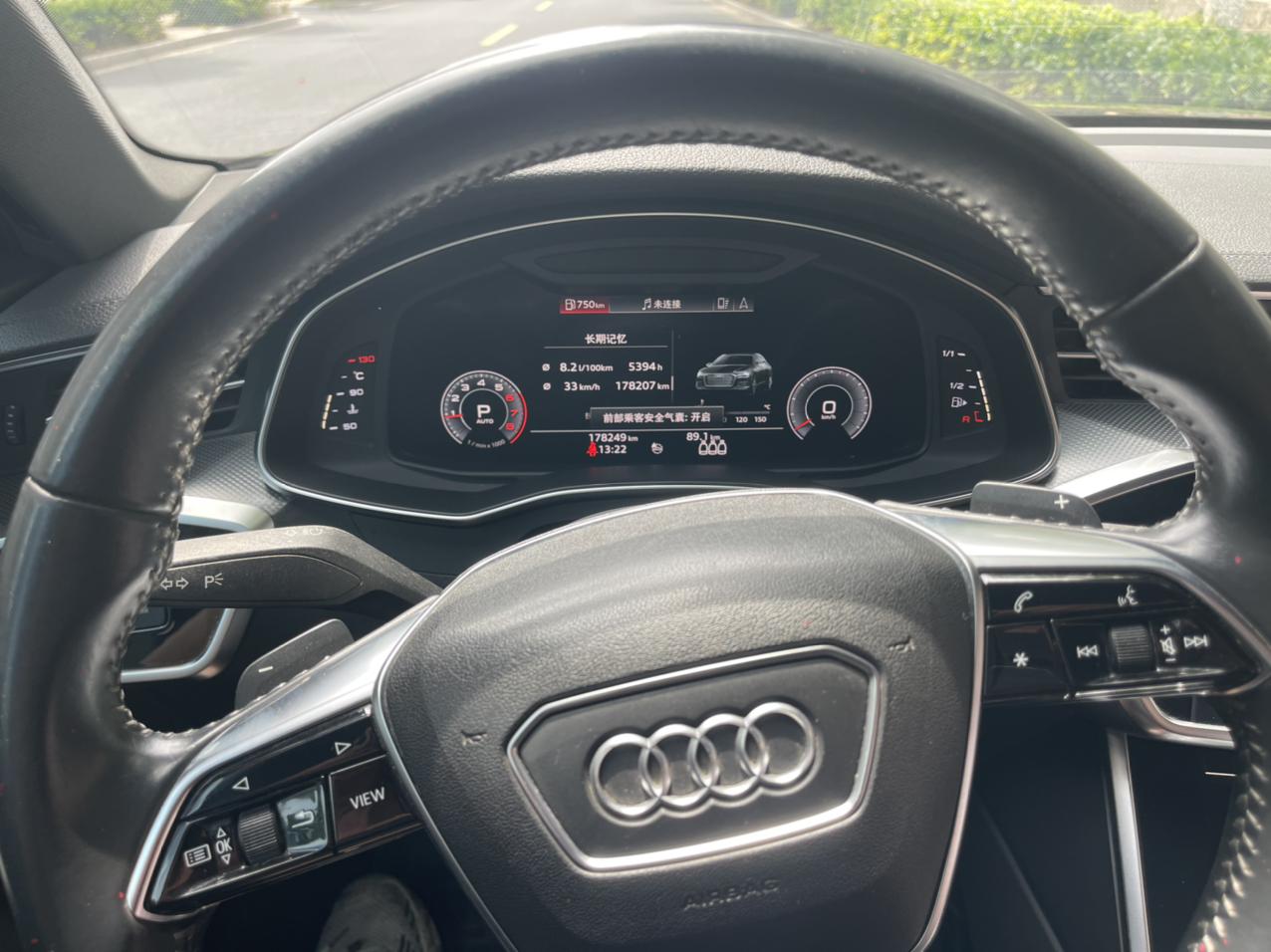 Audi A6 2019 thumb 9