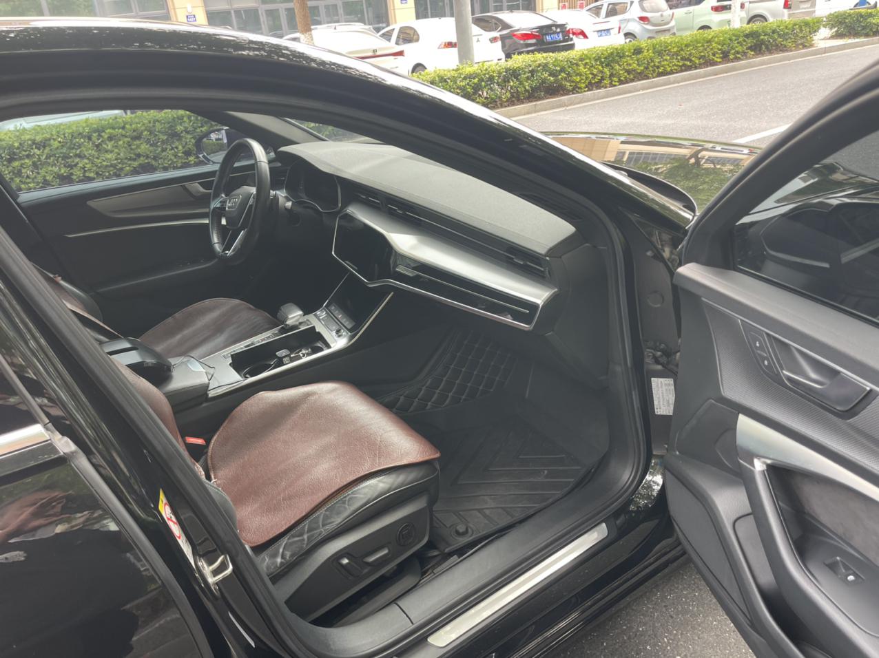 Audi A6 2019 thumb 10