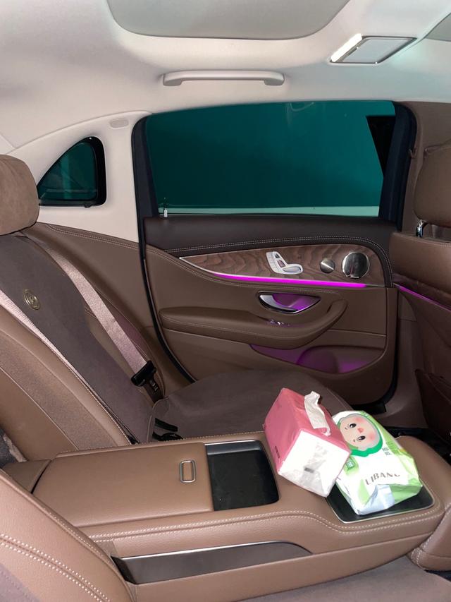 Mercedes-Benz E-Класс 2023 thumb 2