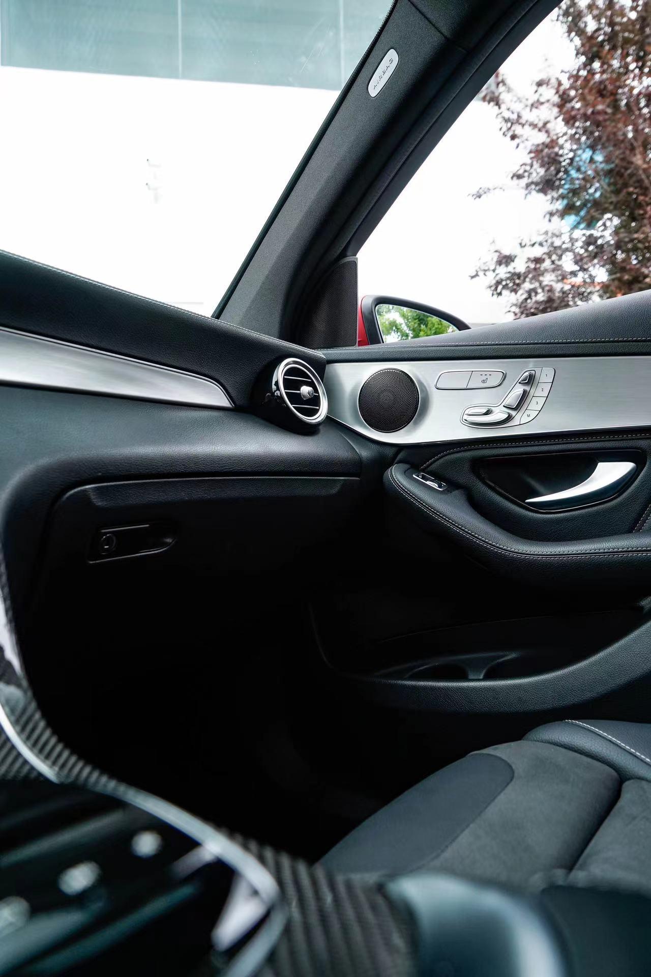 Mercedes-Benz GLC AMG 2018 thumb 10