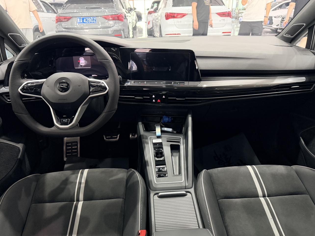 Volkswagen Golf Sportsvan 2021 thumb 12