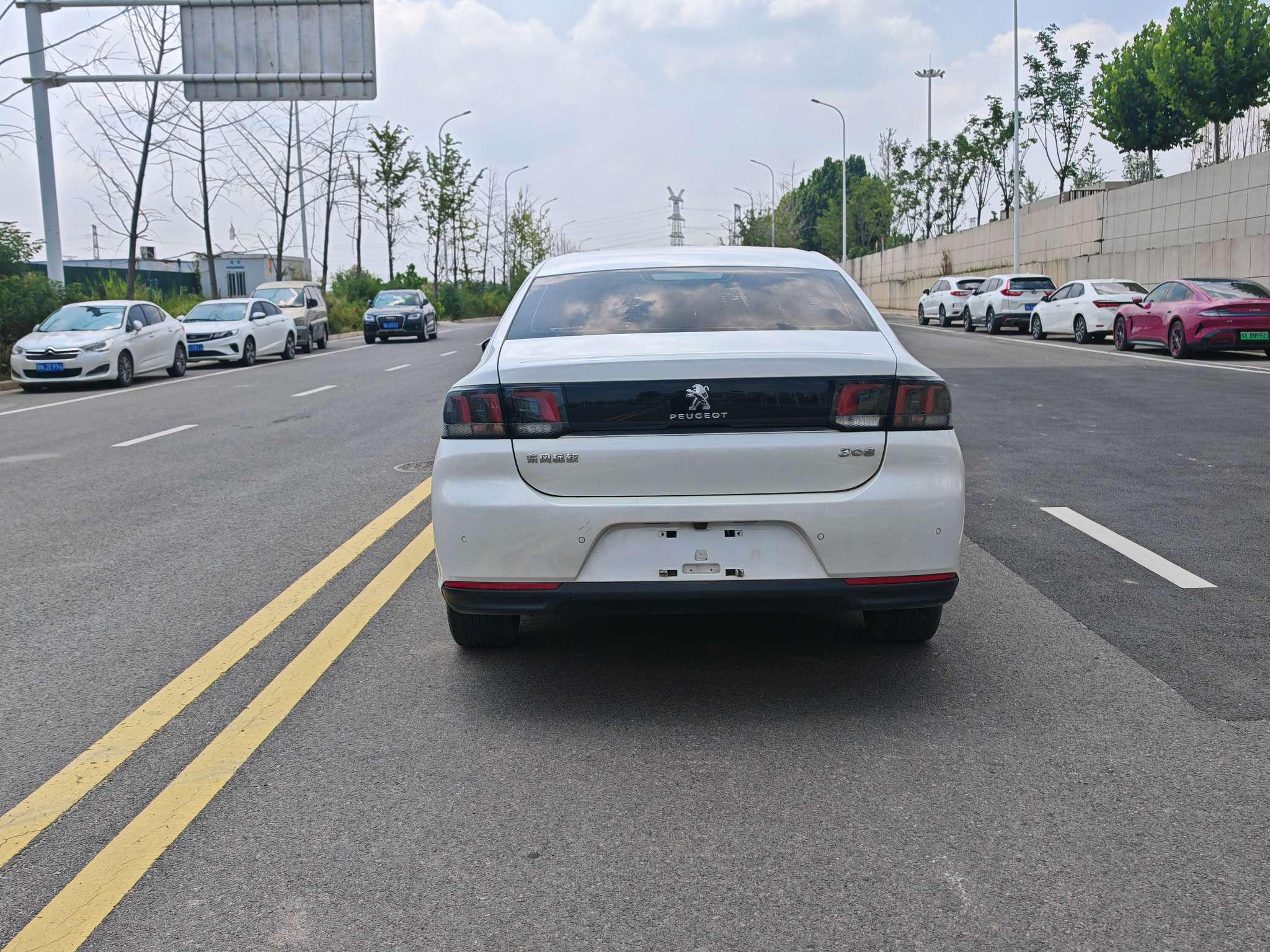 Peugeot 308 2019 thumb 4