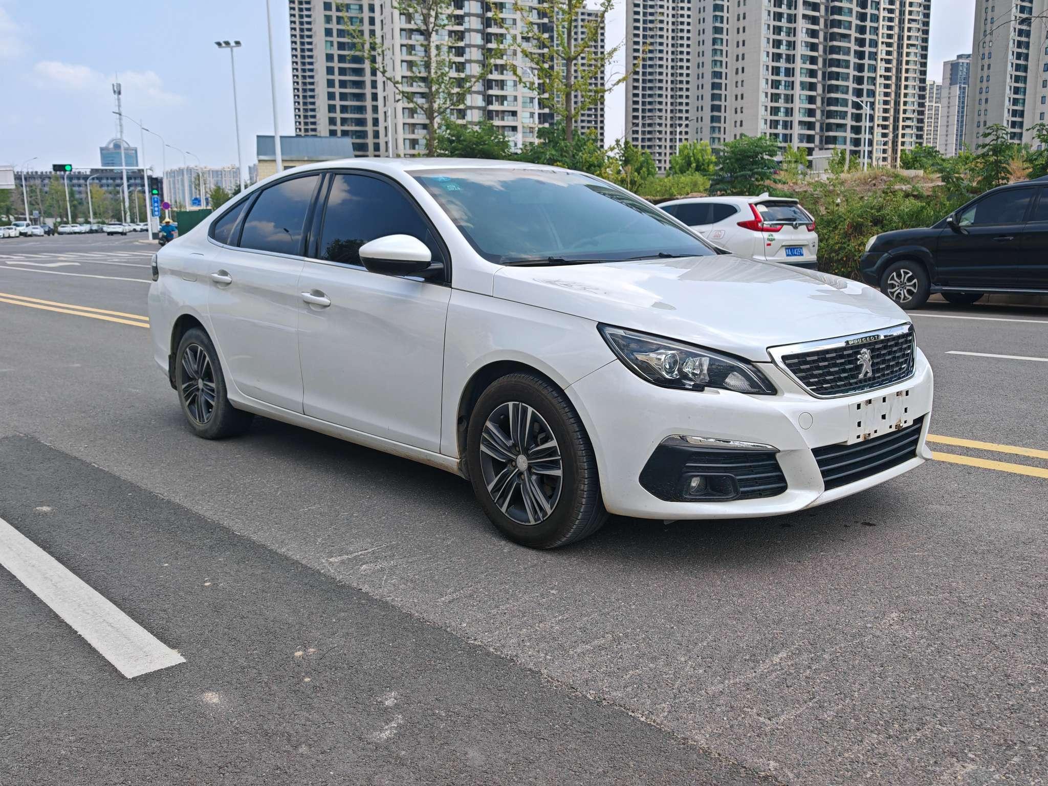 Peugeot 308 2019 thumb 11