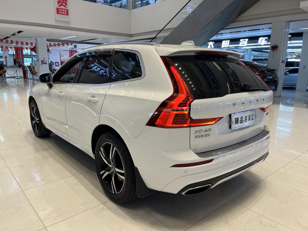 Volvo XC60 2019 thumb 3