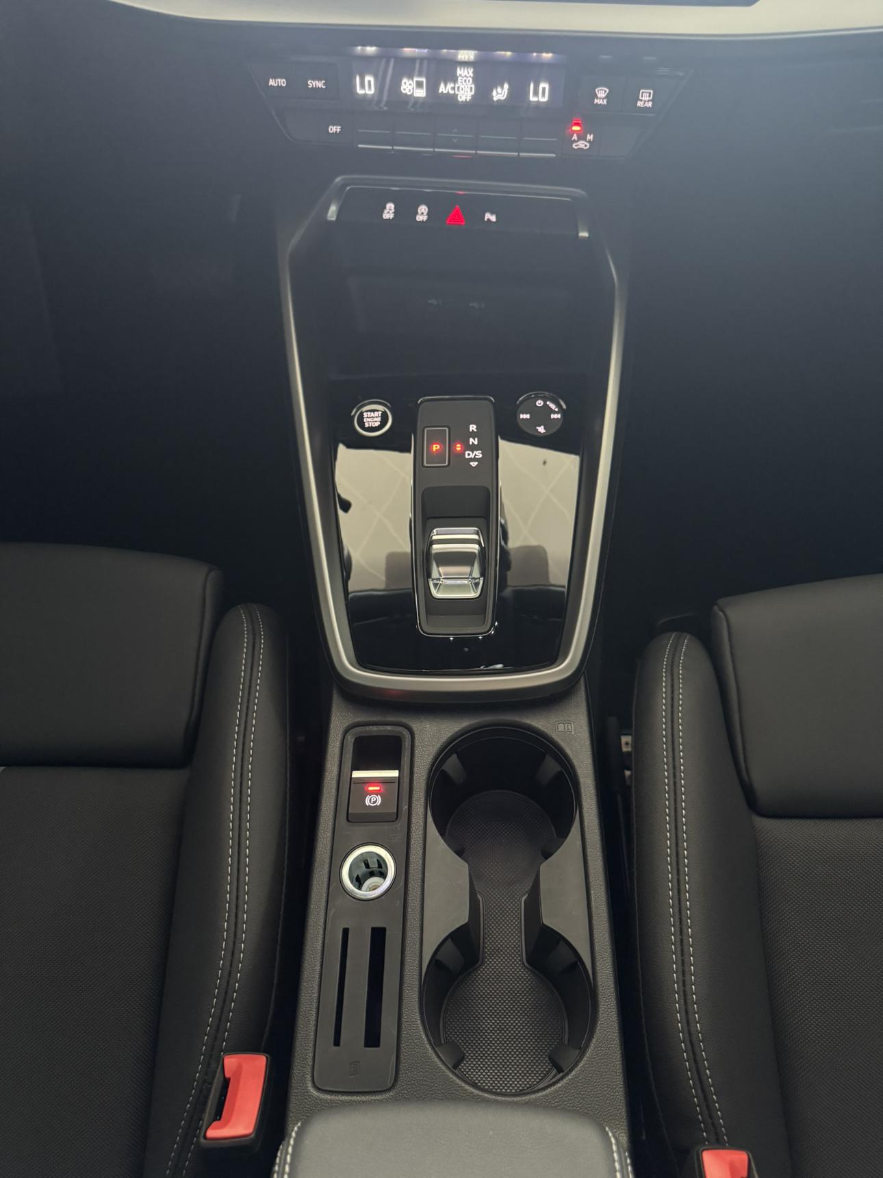Audi A3 2023 thumb 6